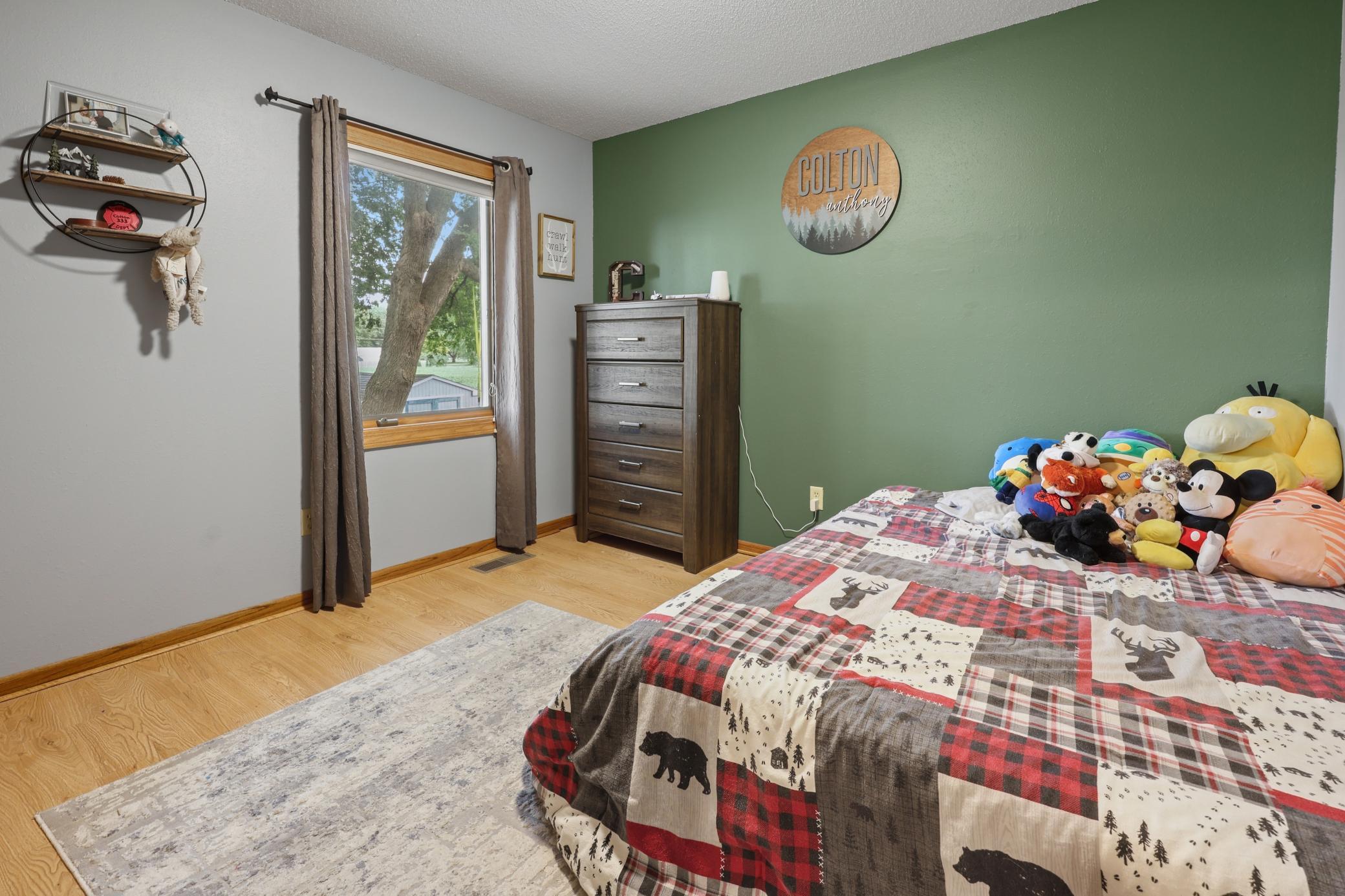 1612 Birch Avenue N Property Photo 25
