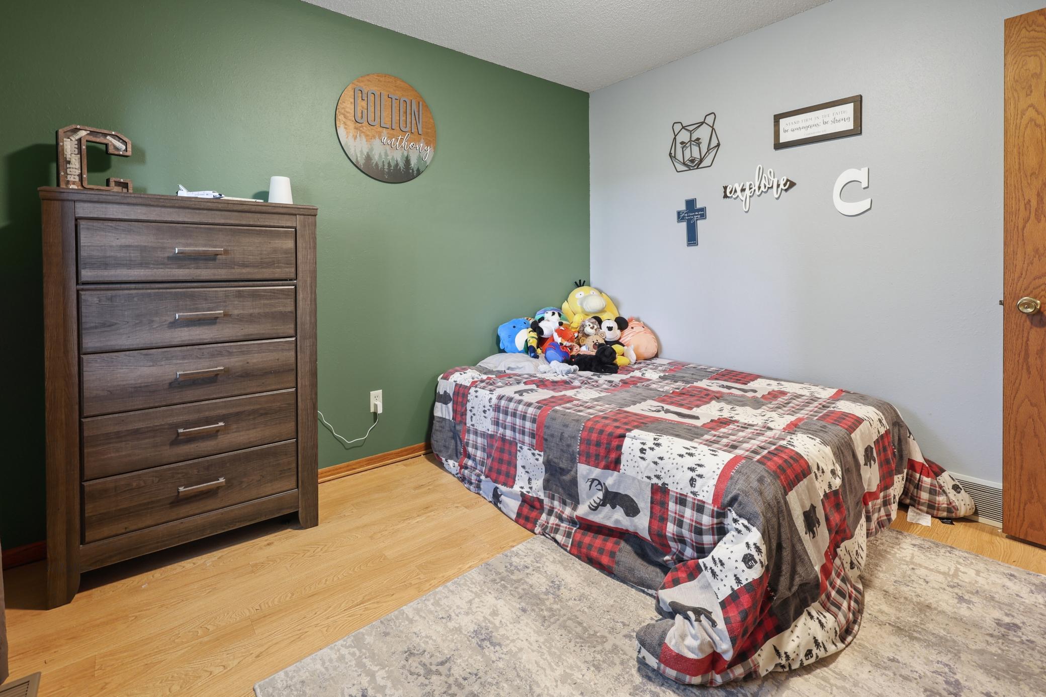 1612 Birch Avenue N Property Photo 26