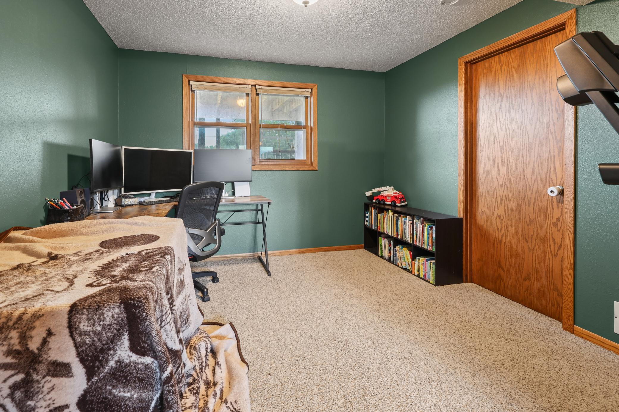 1612 Birch Avenue N Property Photo 31