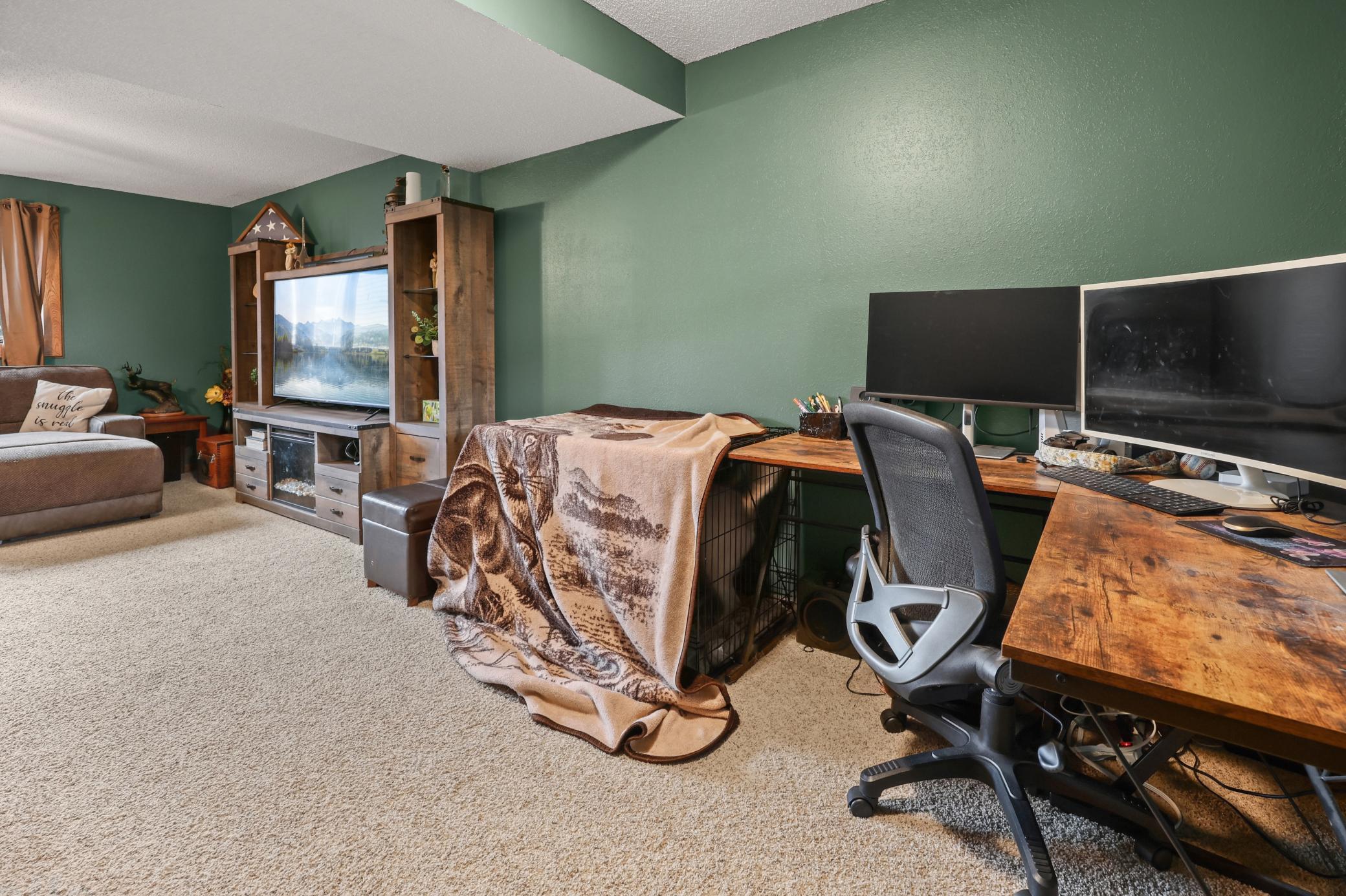 1612 Birch Avenue N Property Photo 32