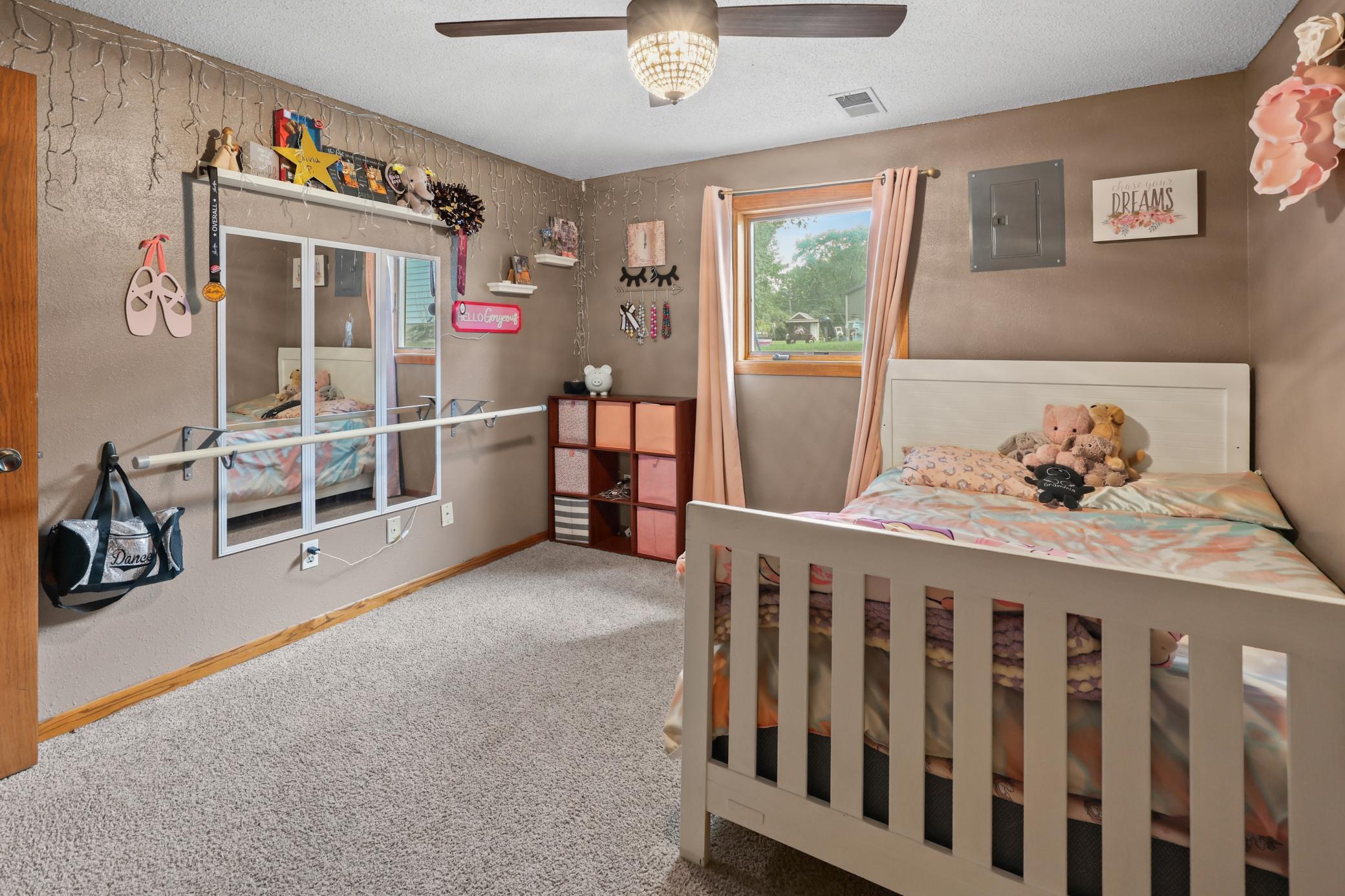 1612 Birch Avenue N Property Photo 33