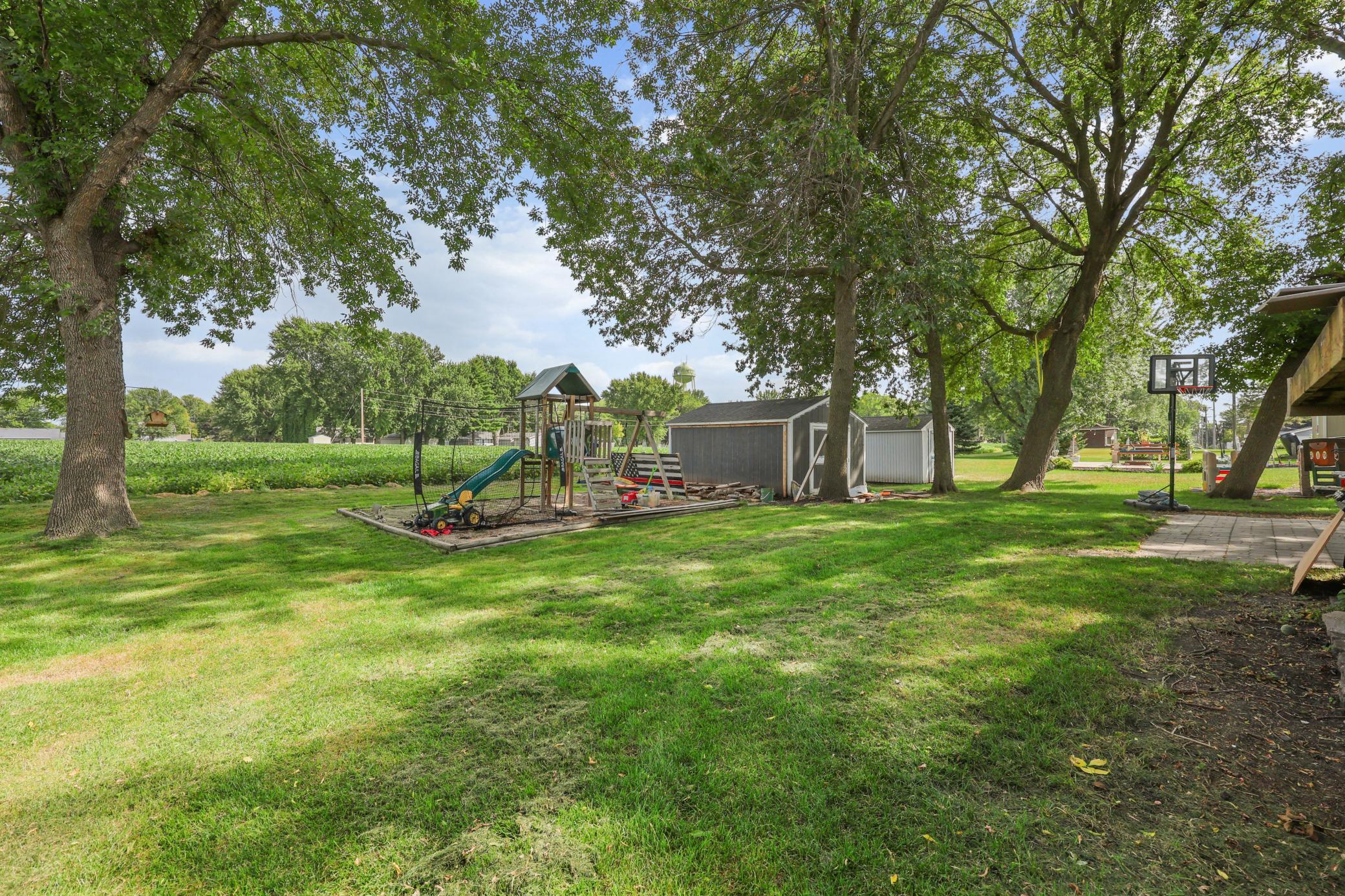1612 Birch Avenue N Property Photo 43