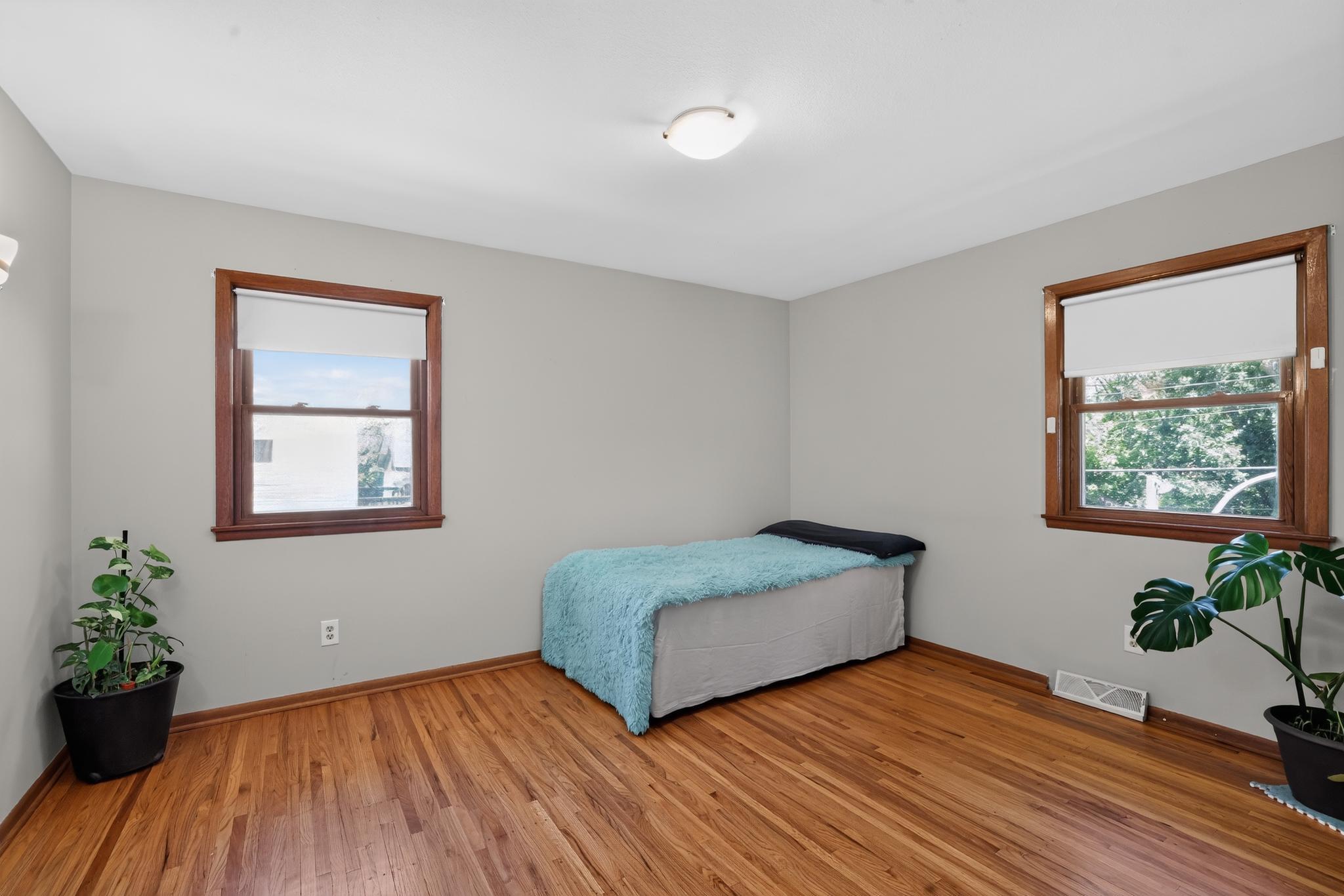 645 23rd Street Ne Property Photo 7