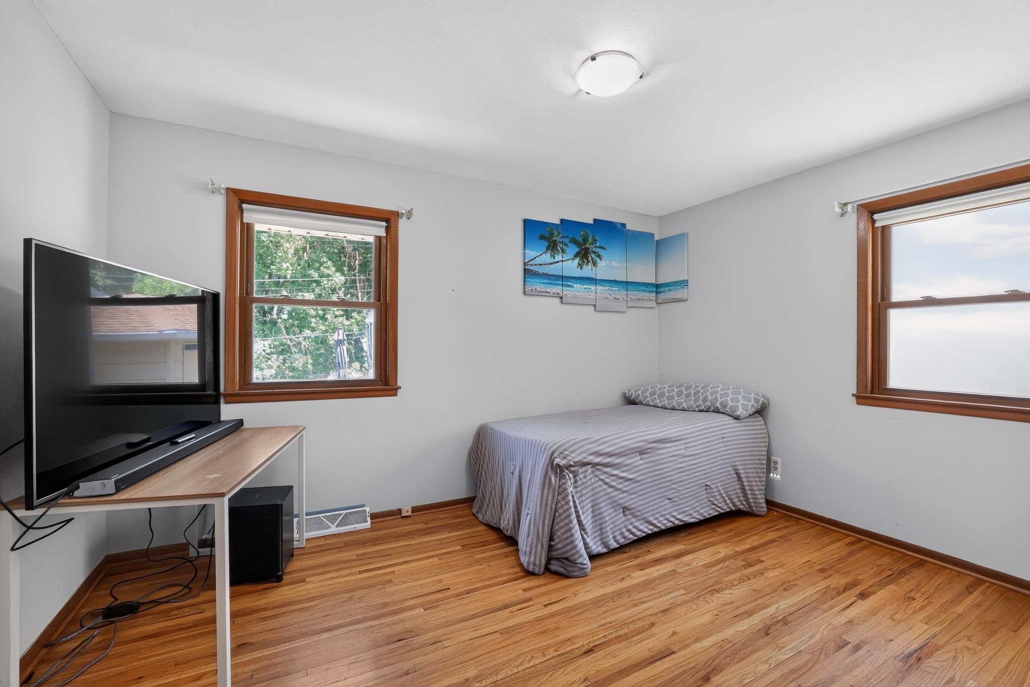 645 23rd Street Ne Property Photo 10