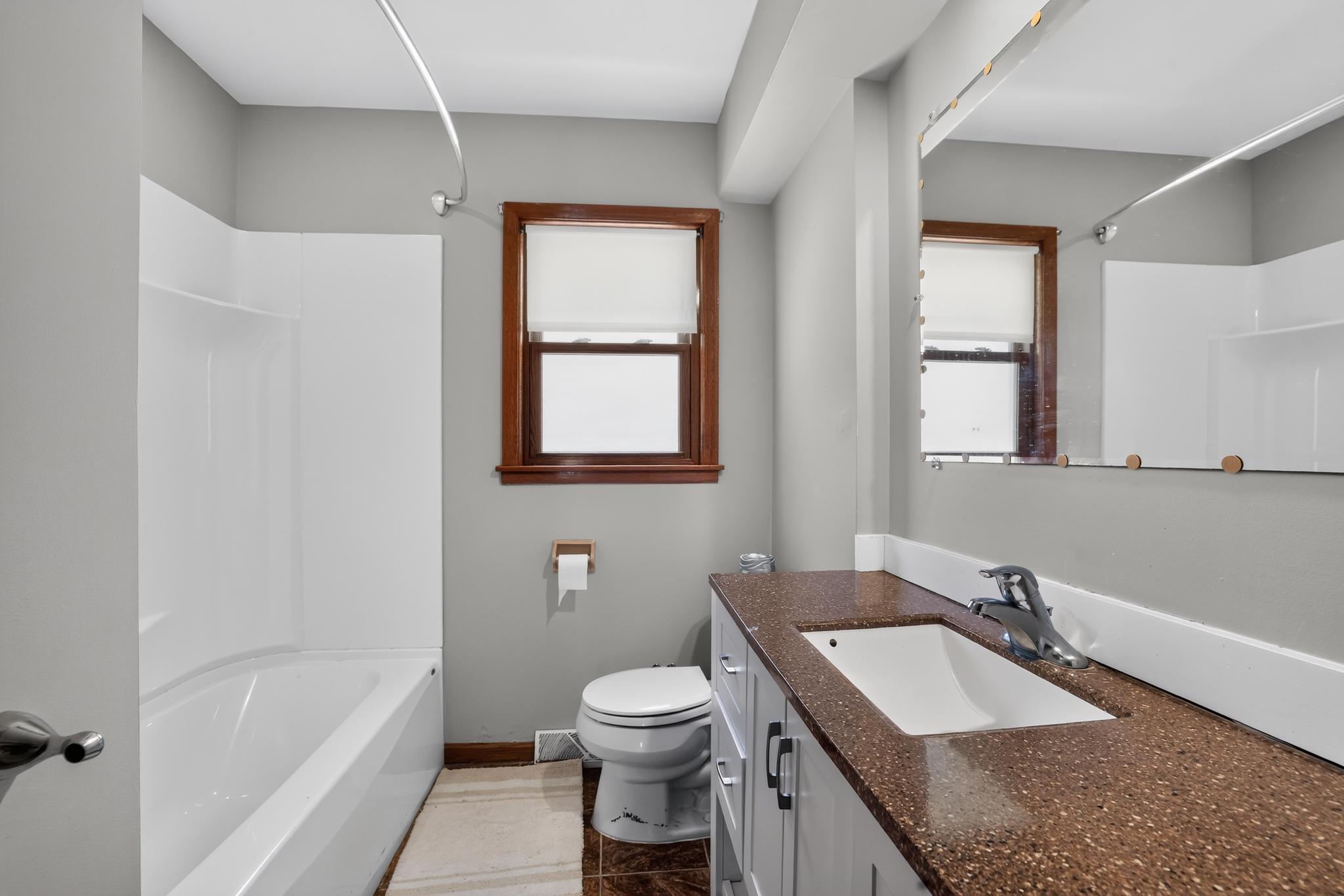 645 23rd Street Ne Property Photo 11