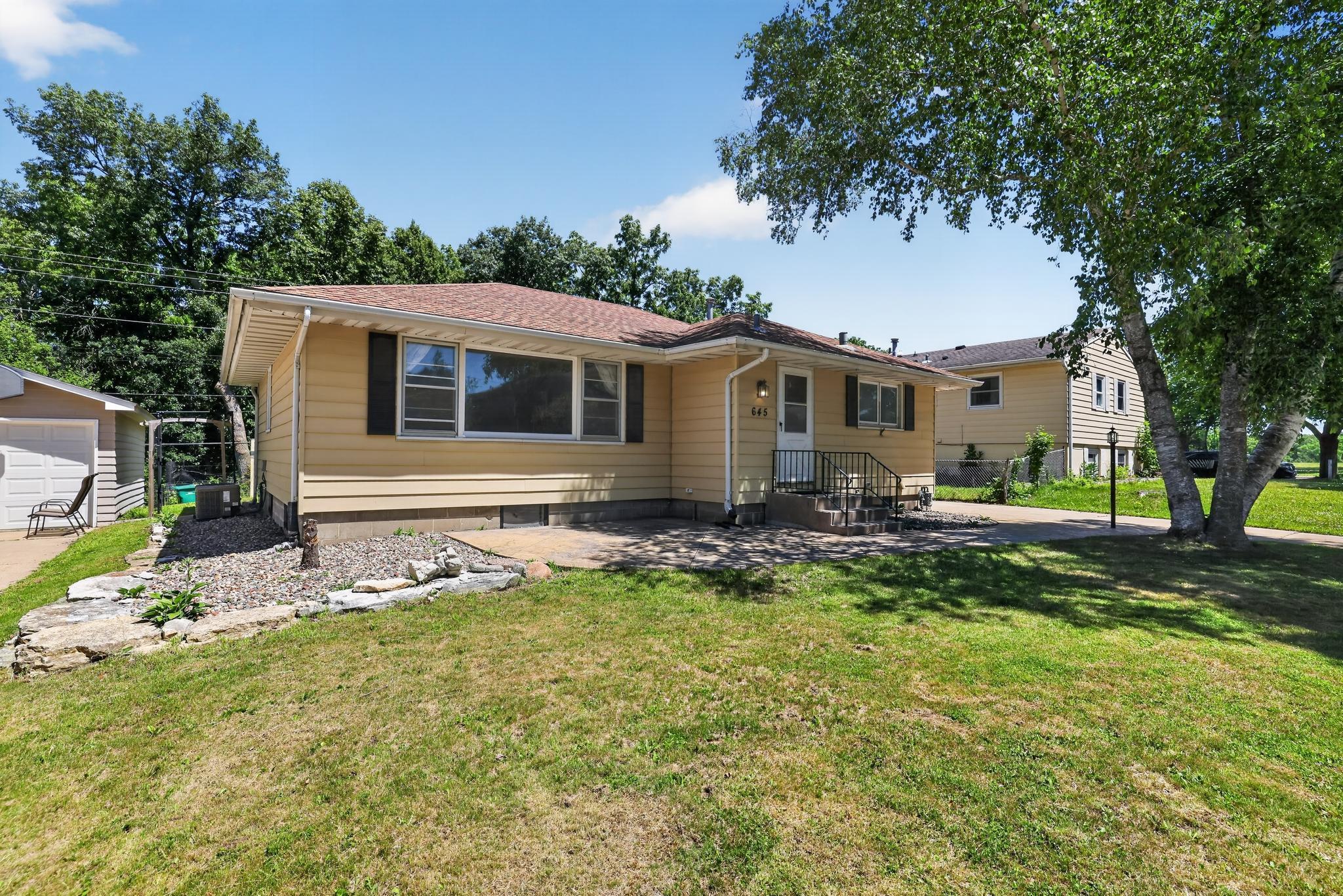 645 23rd Street Ne Property Photo 17