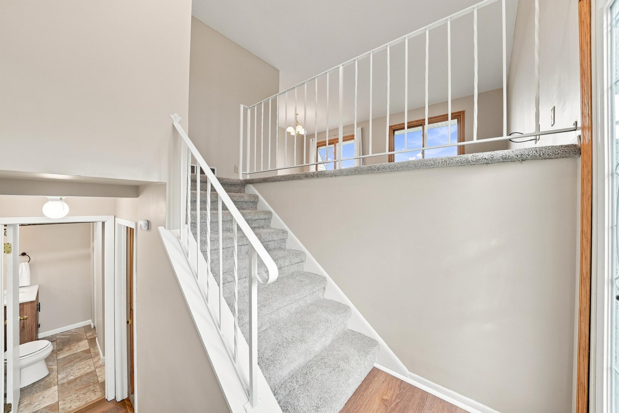 1716 Woodgate Lane Property Photo 7