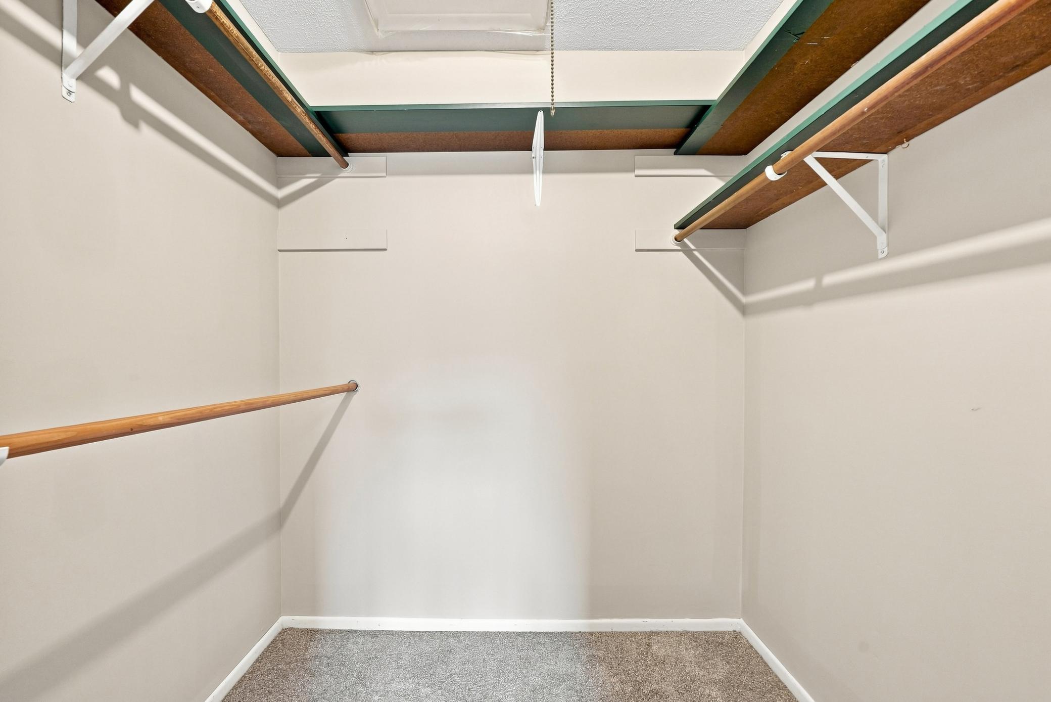 1716 Woodgate Lane Property Photo 45