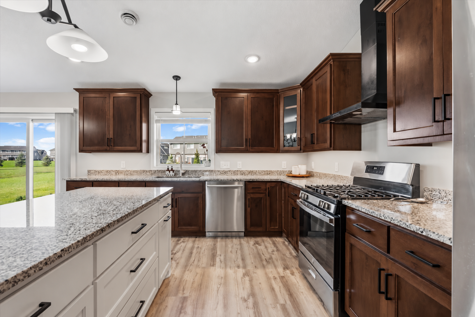 2063 Sandstone Loop N Property Photo 10