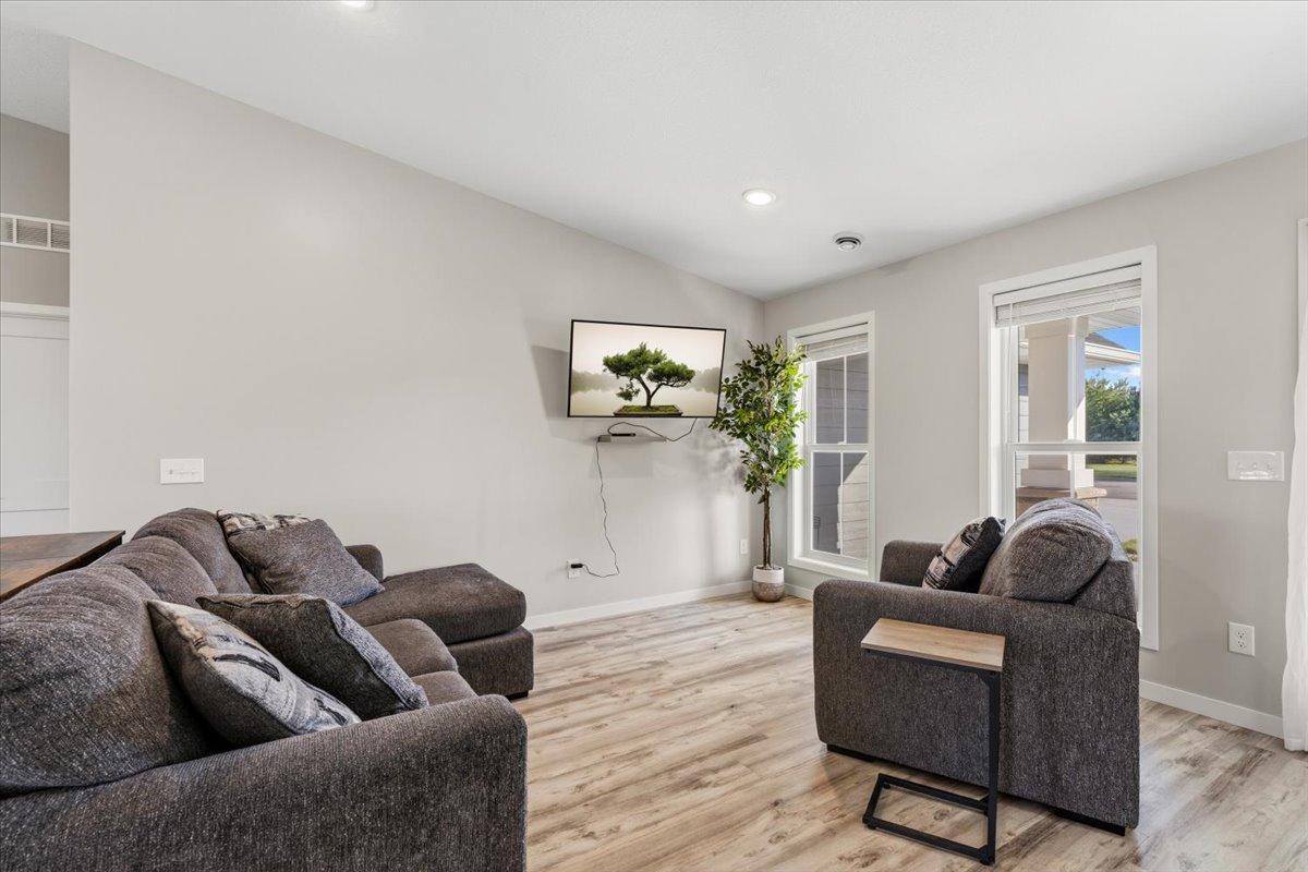 2063 Sandstone Loop N Property Photo 13