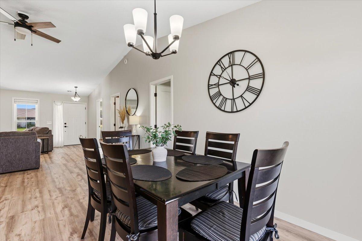 2063 Sandstone Loop N Property Photo 14