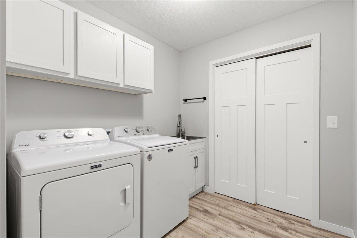 2063 Sandstone Loop N Property Photo 23