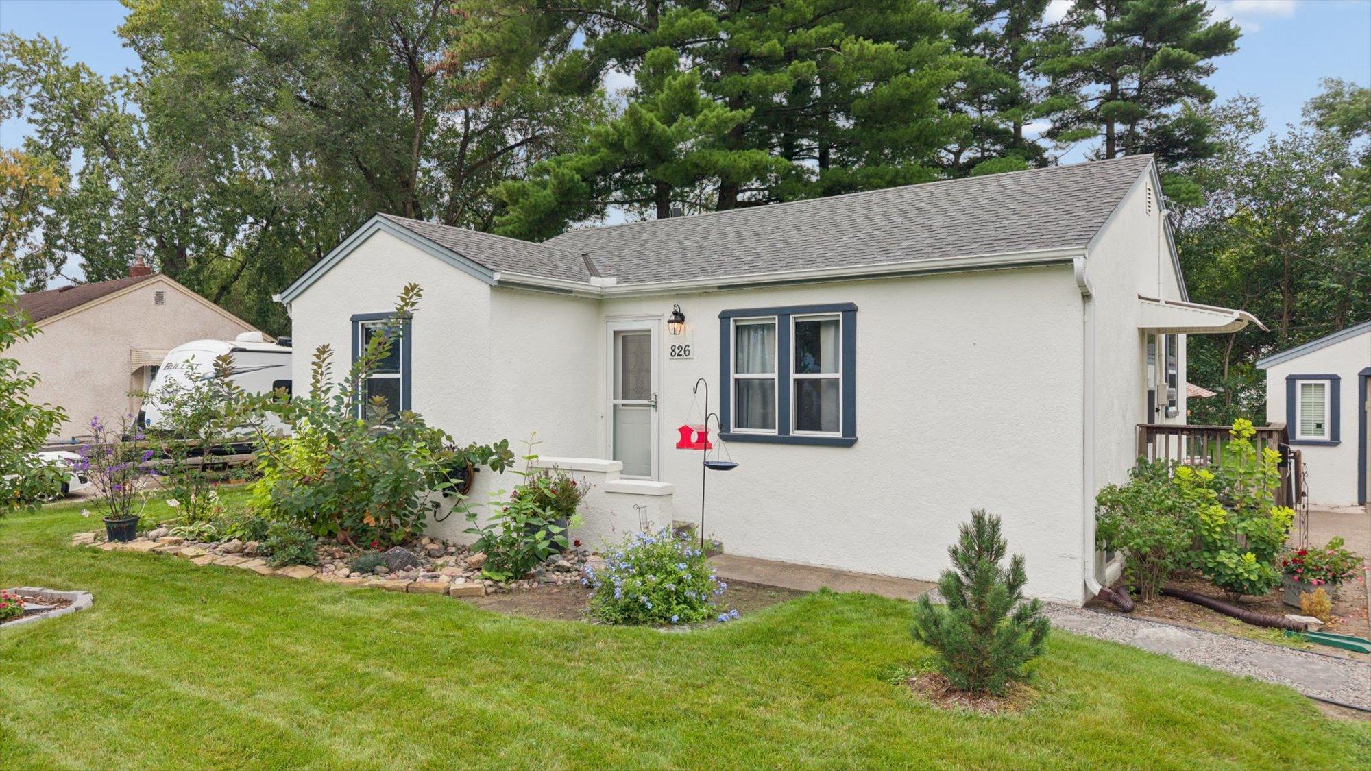 826 Cross Street Property Photo 1