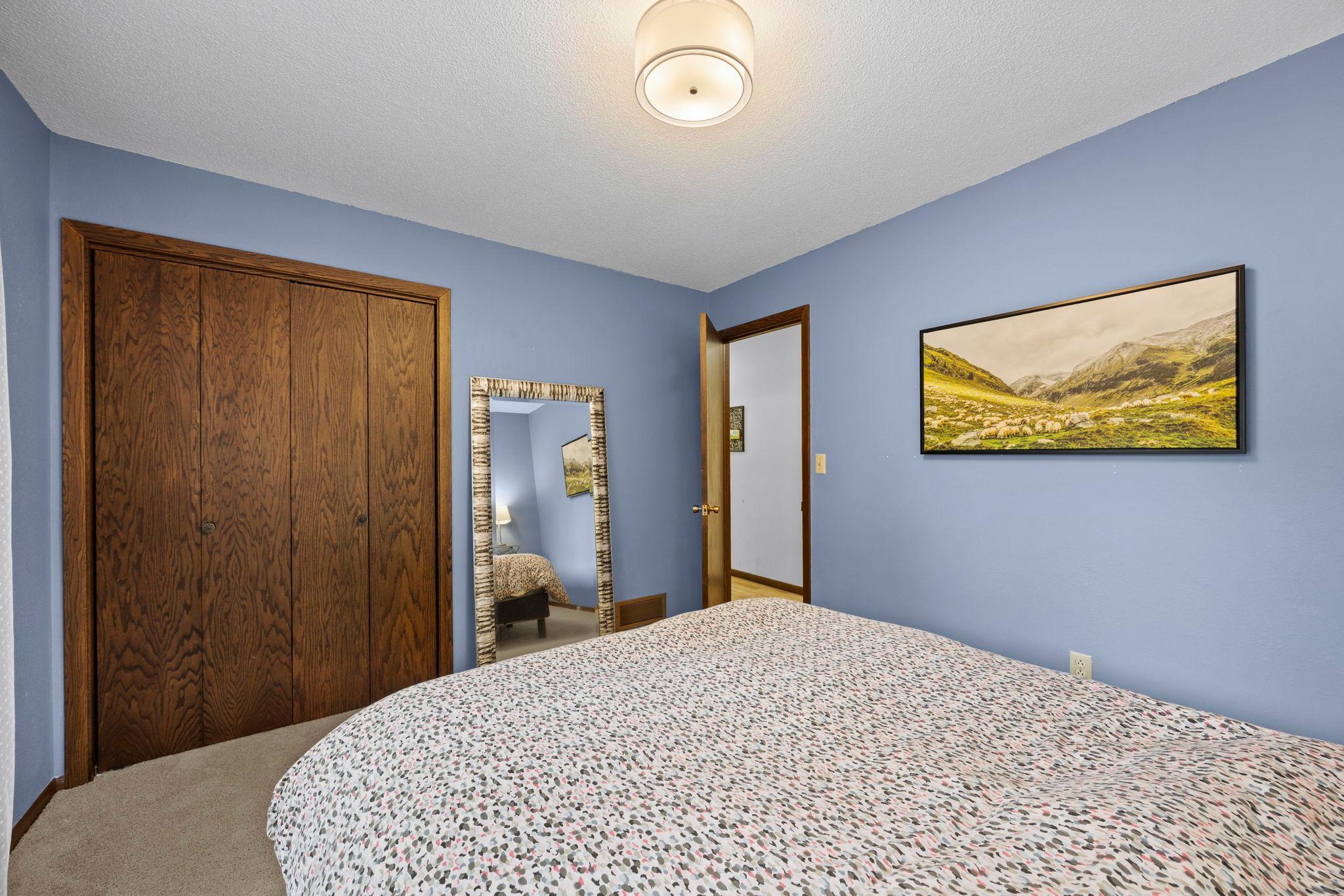 475 Riverside Street Property Photo 17