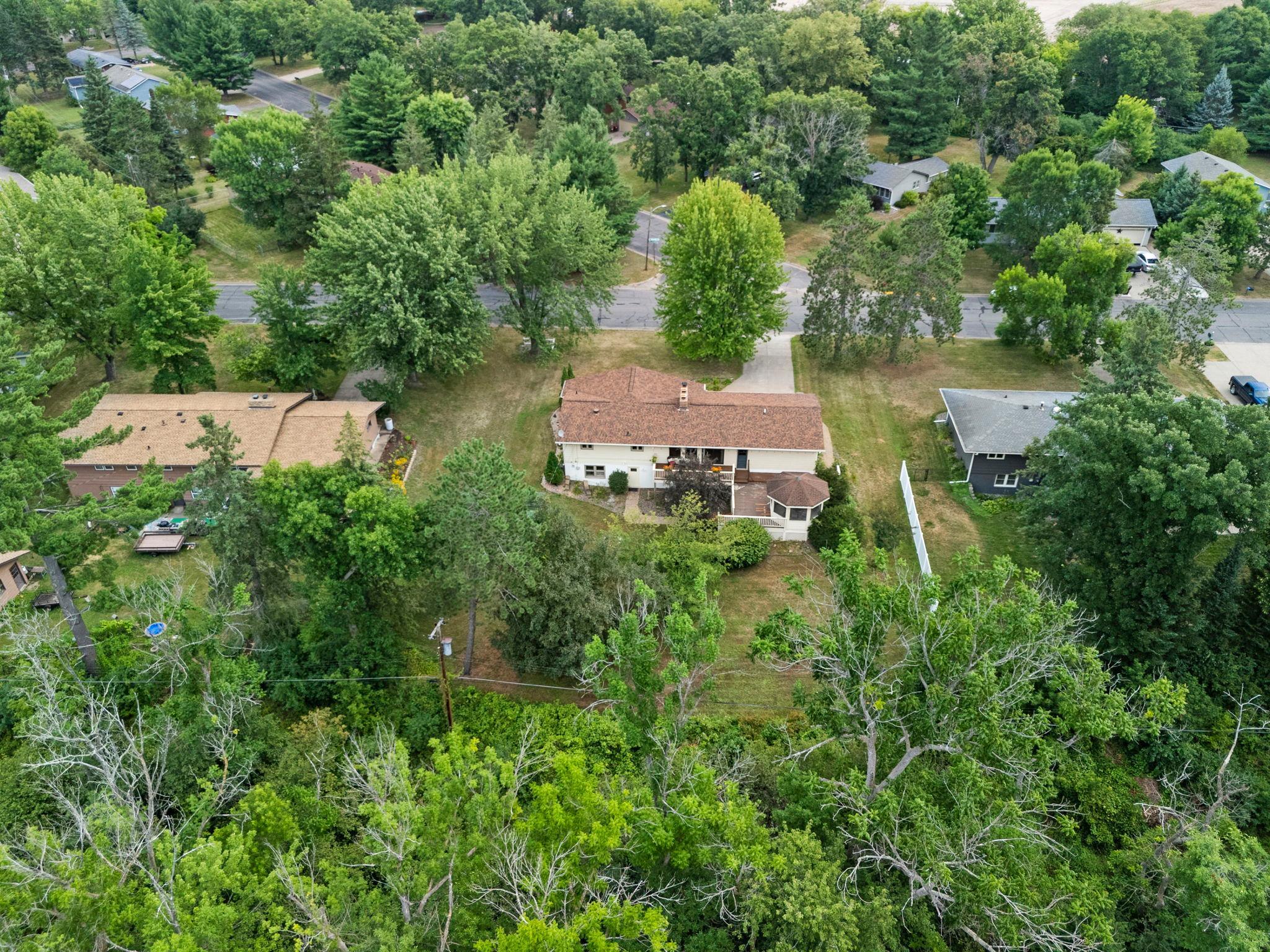 475 Riverside Street Property Photo 53