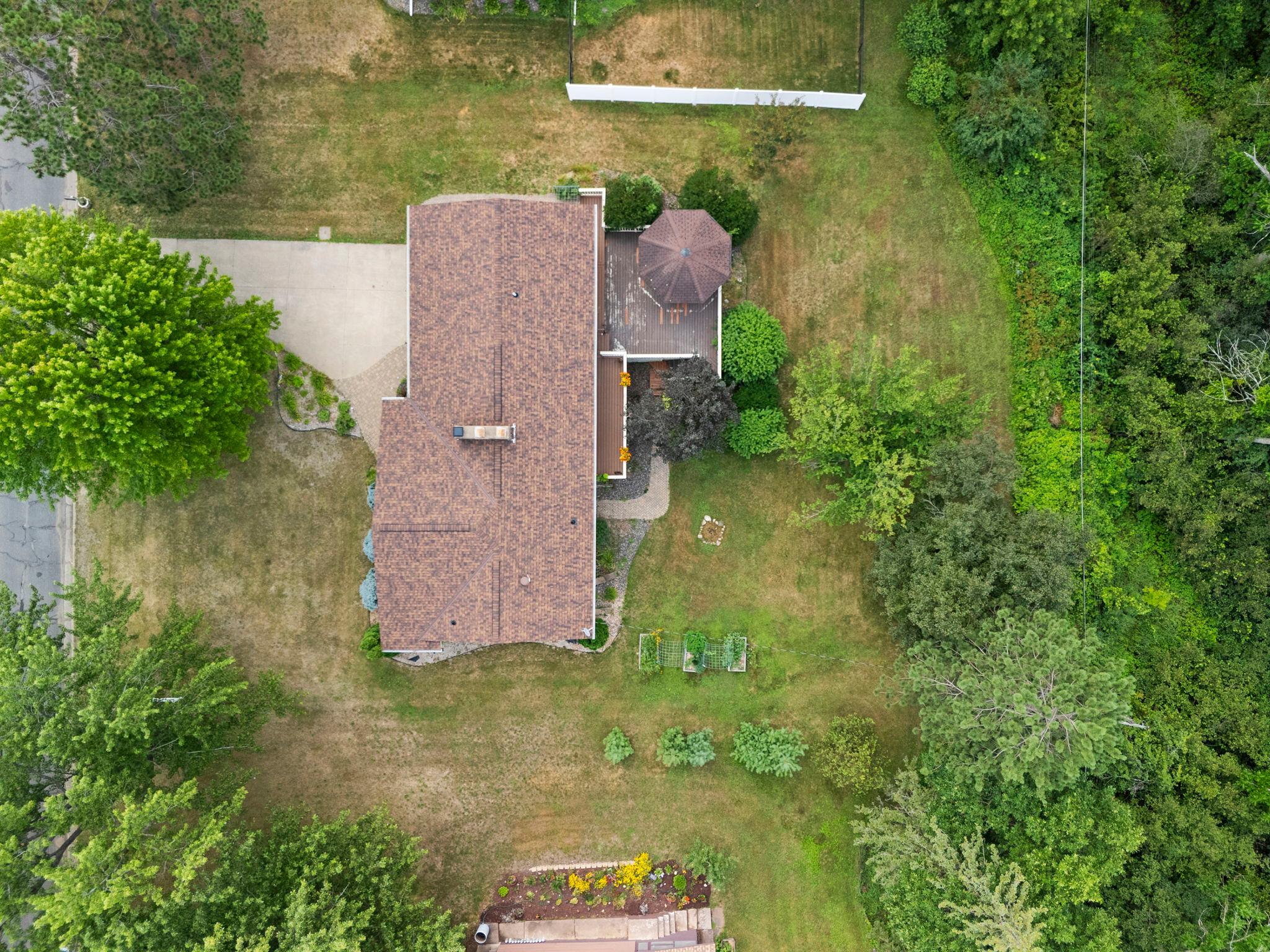 475 Riverside Street Property Photo 57