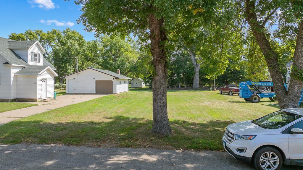 303 S Brook Street Property Photo 14