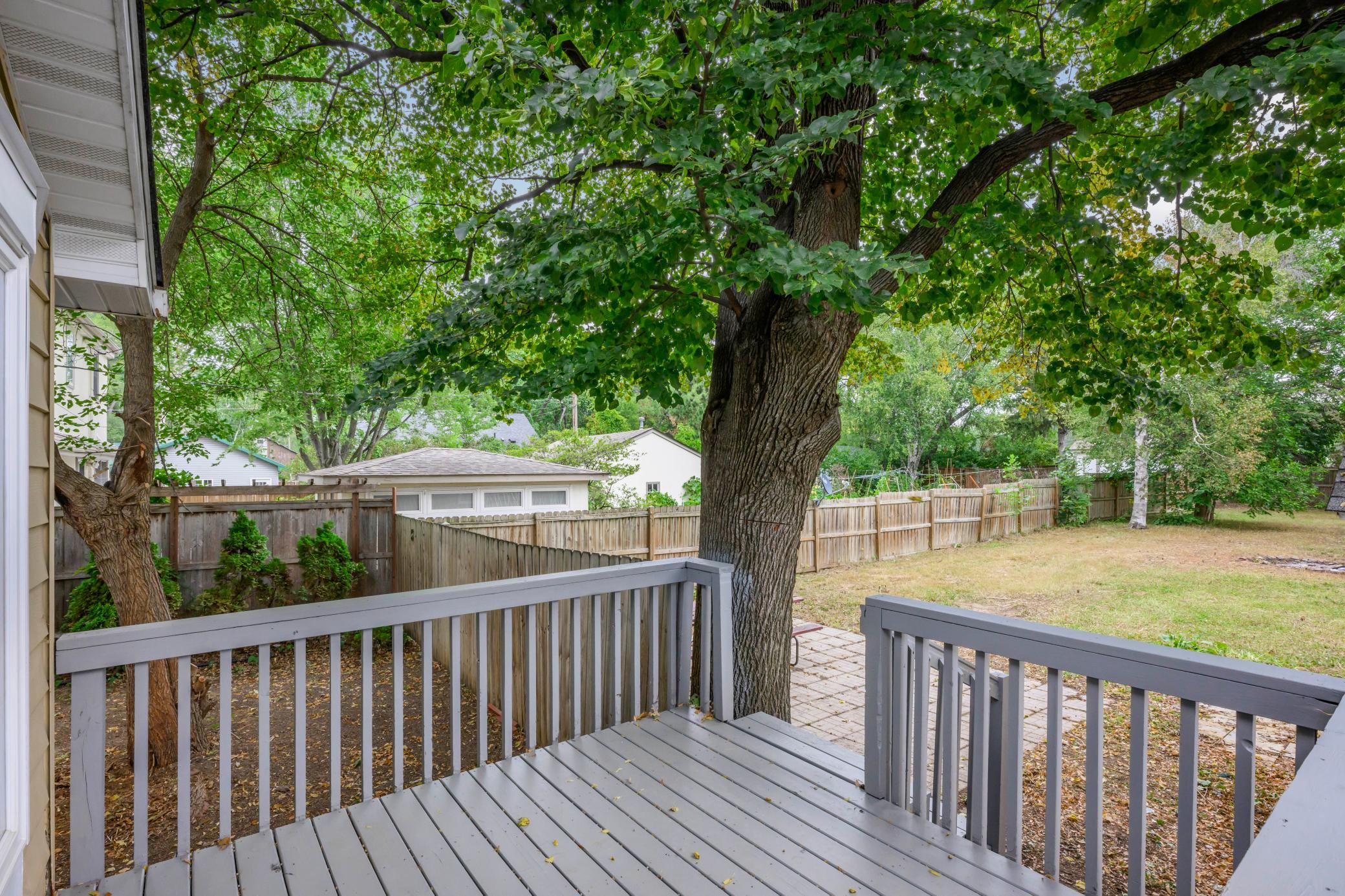 756 Mcknight Road N Property Photo 22