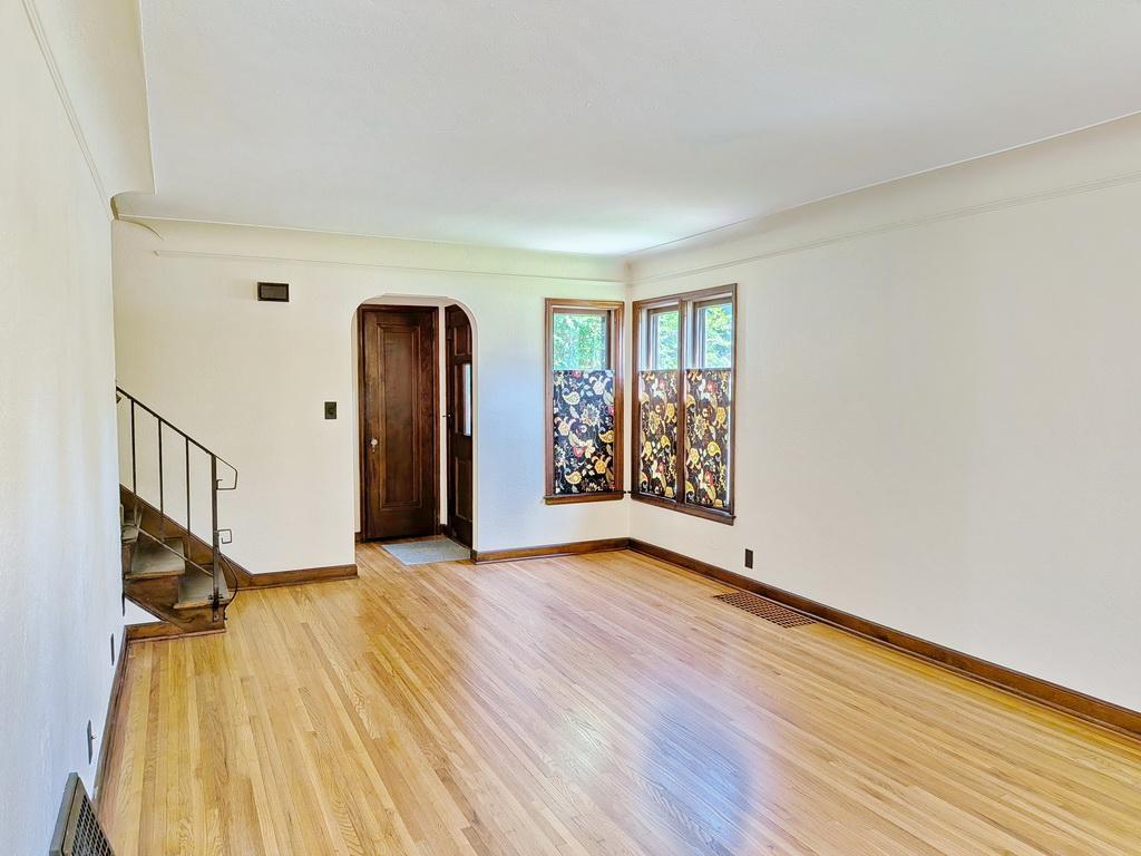 5644 12th Avenue S Property Photo 6