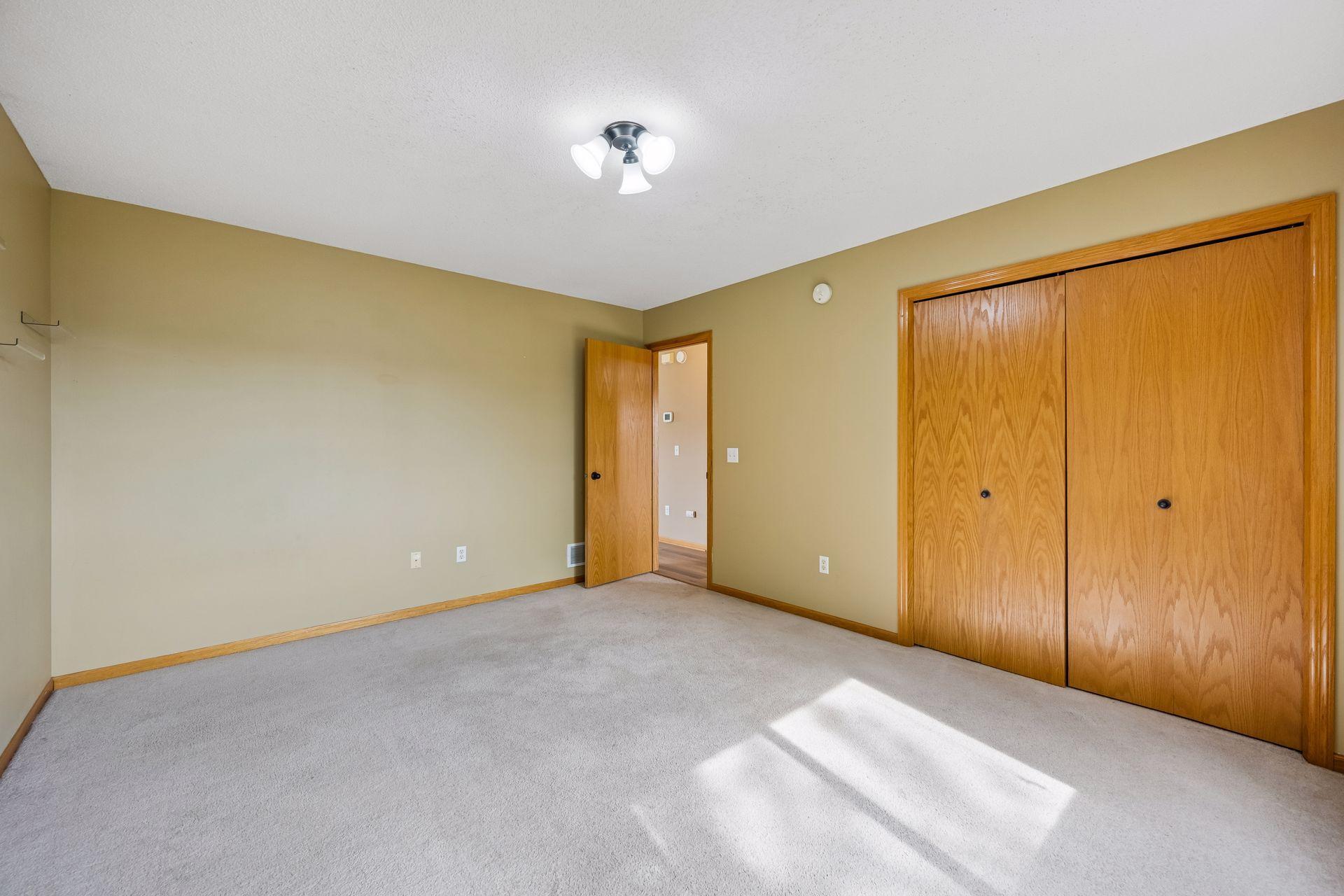 507 Glen Oaks Circle Property Photo 15