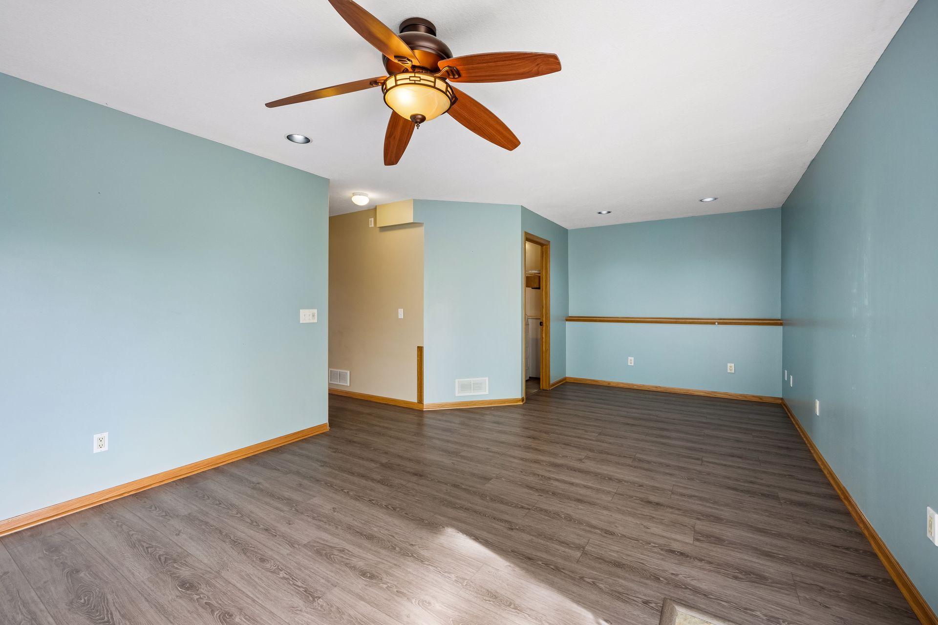 507 Glen Oaks Circle Property Photo 16