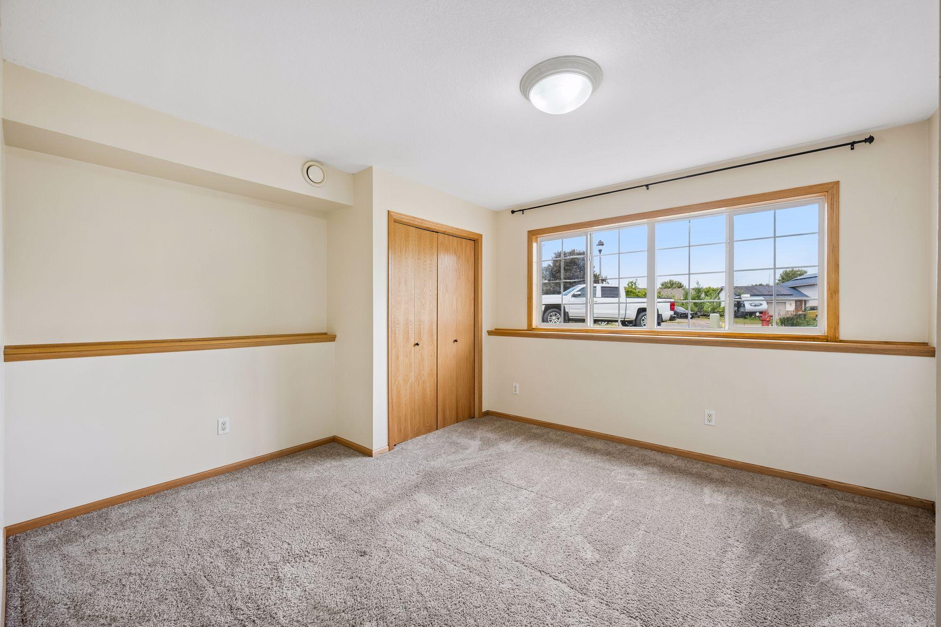 507 Glen Oaks Circle Property Photo 17