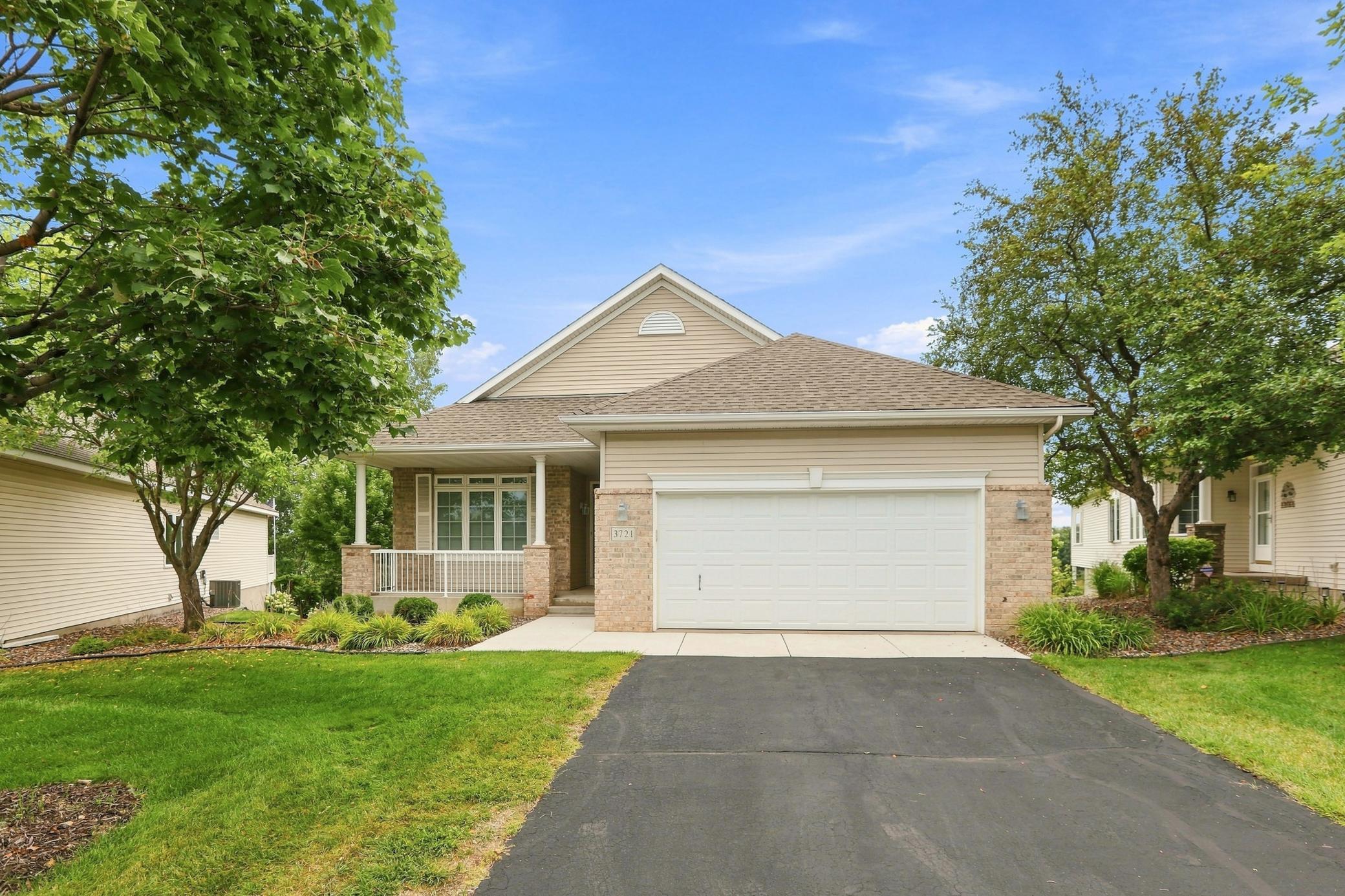 3721 Crossridge Way Property Photo 2
