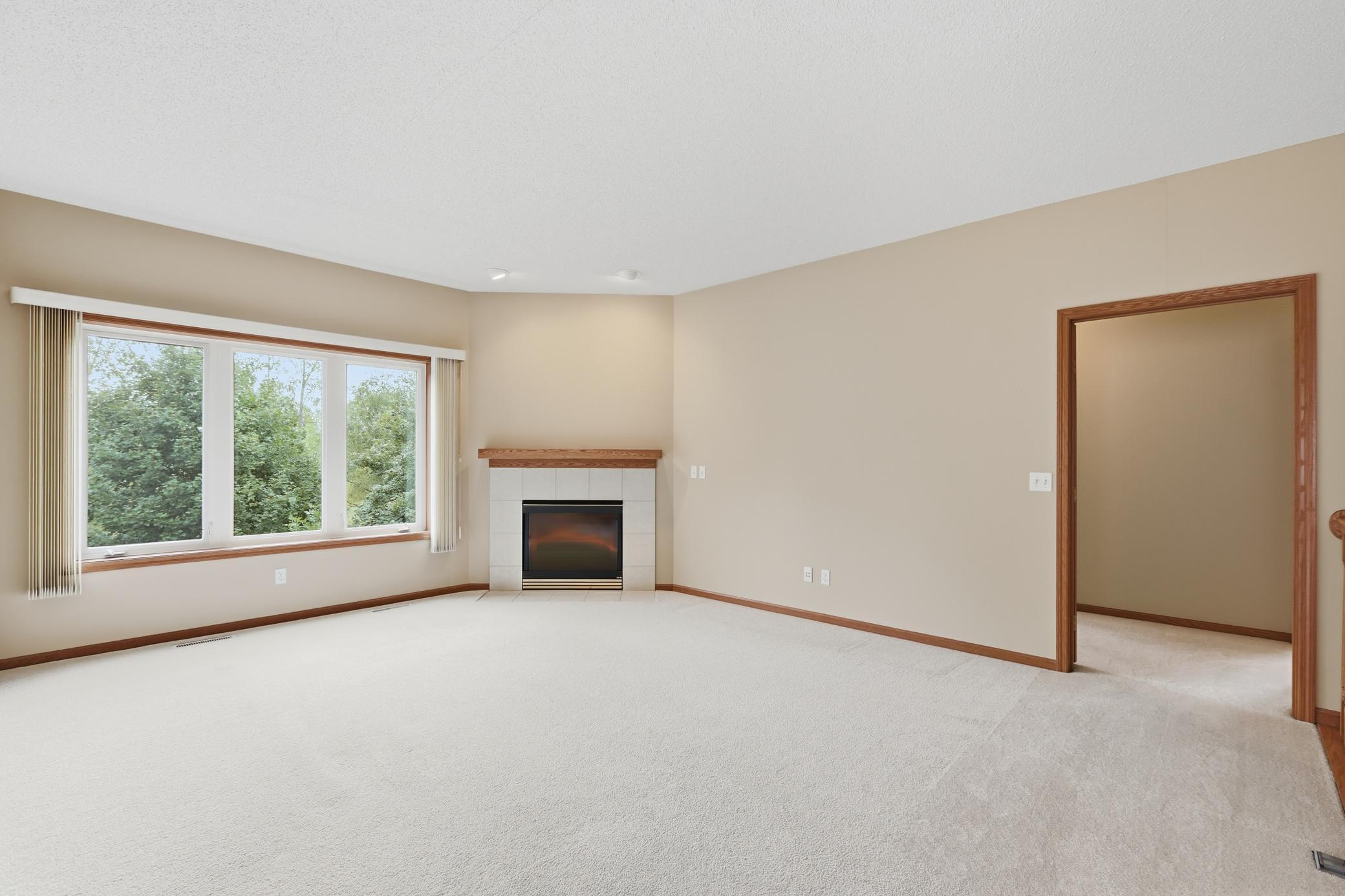 3721 Crossridge Way Property Photo 5