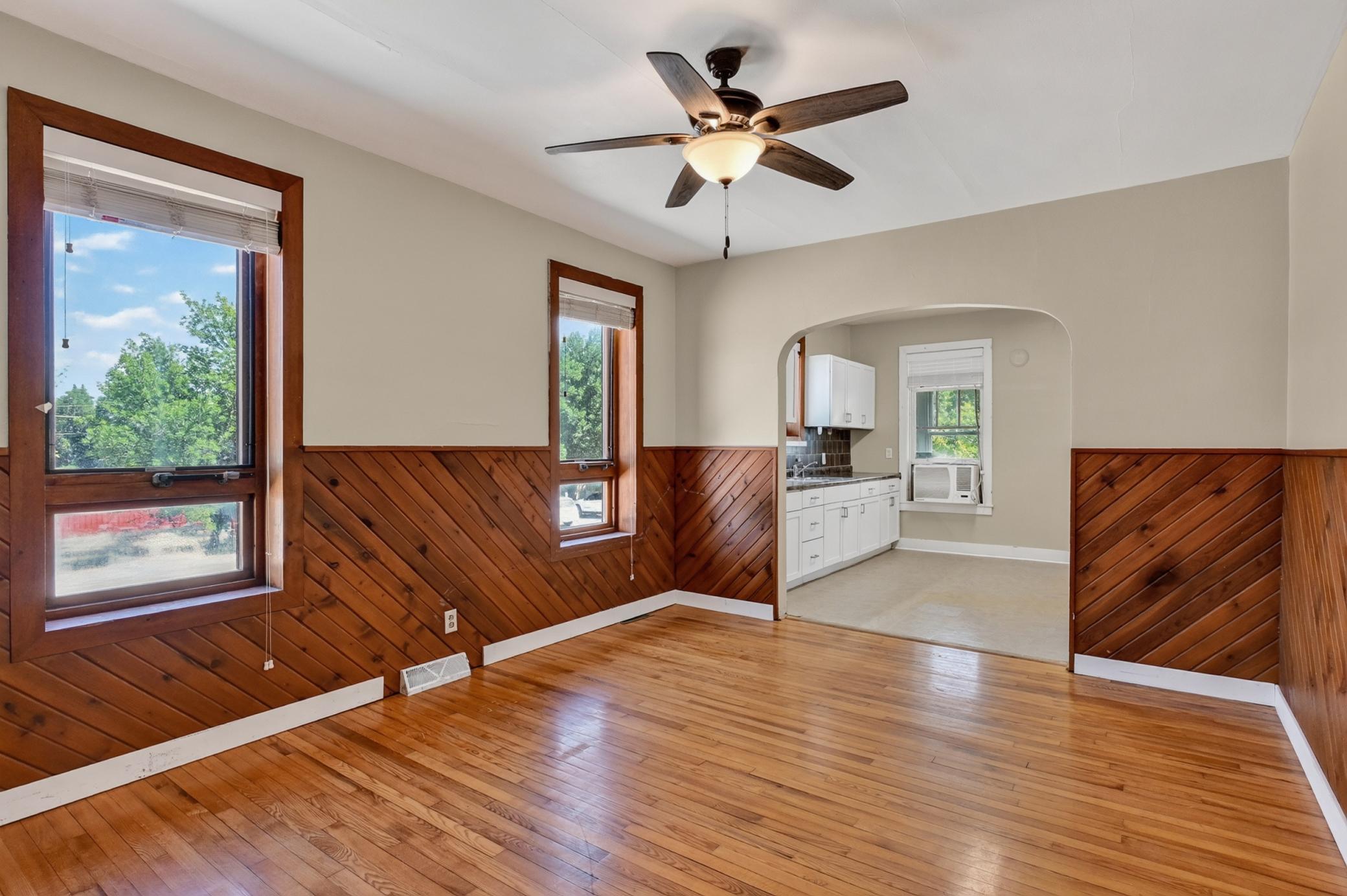 22 E Main Street Property Photo 18