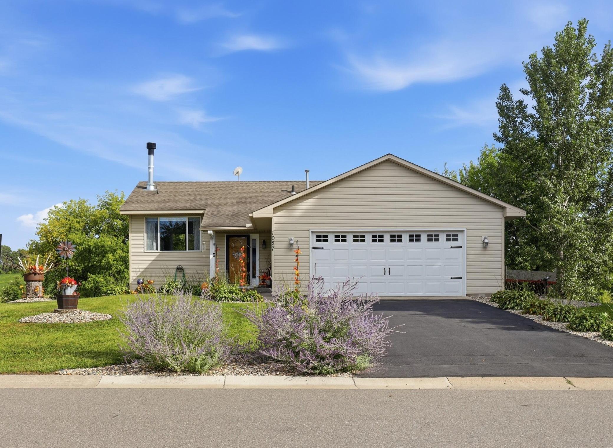 1027 Meadow Street Property Photo 1