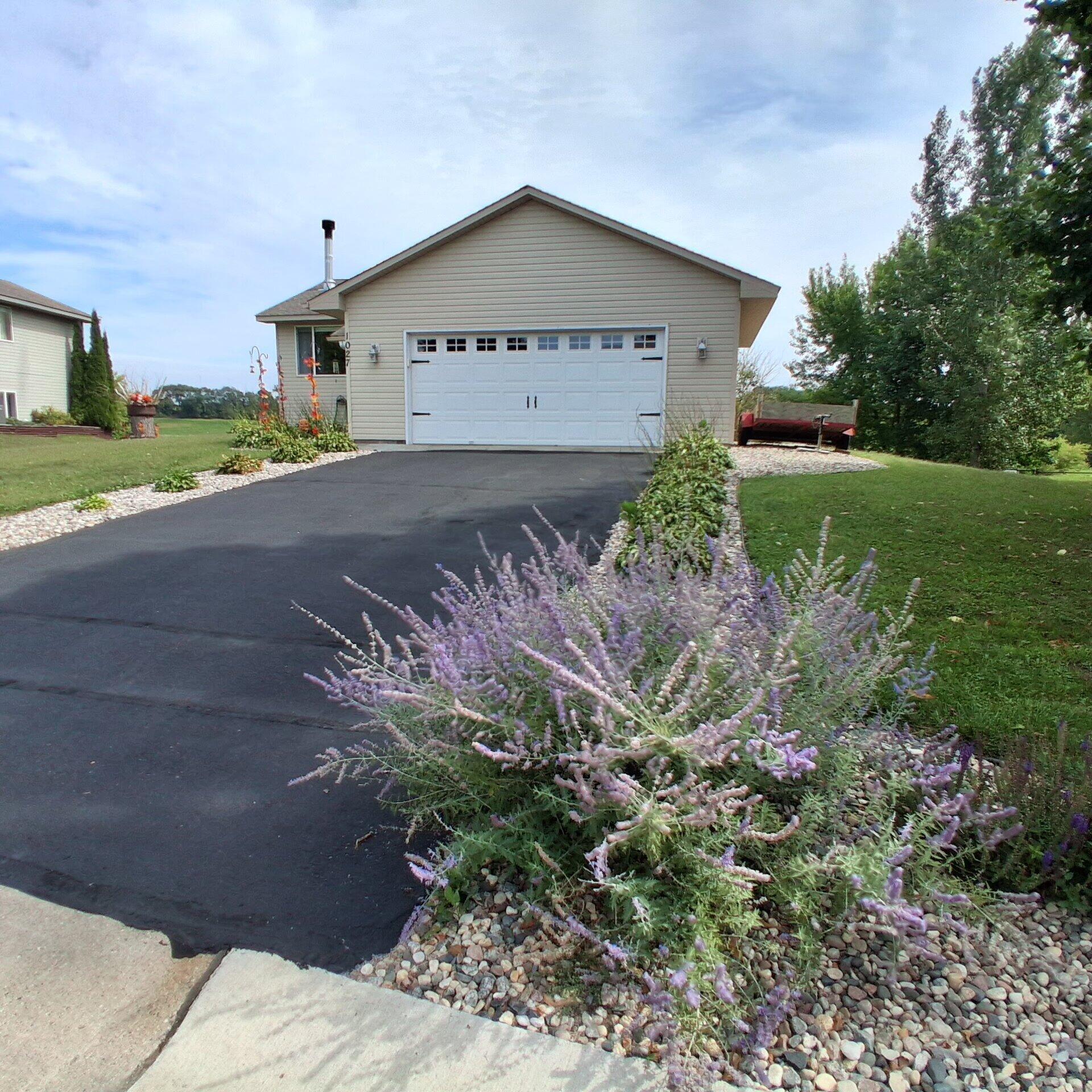 1027 Meadow Street Property Photo 1