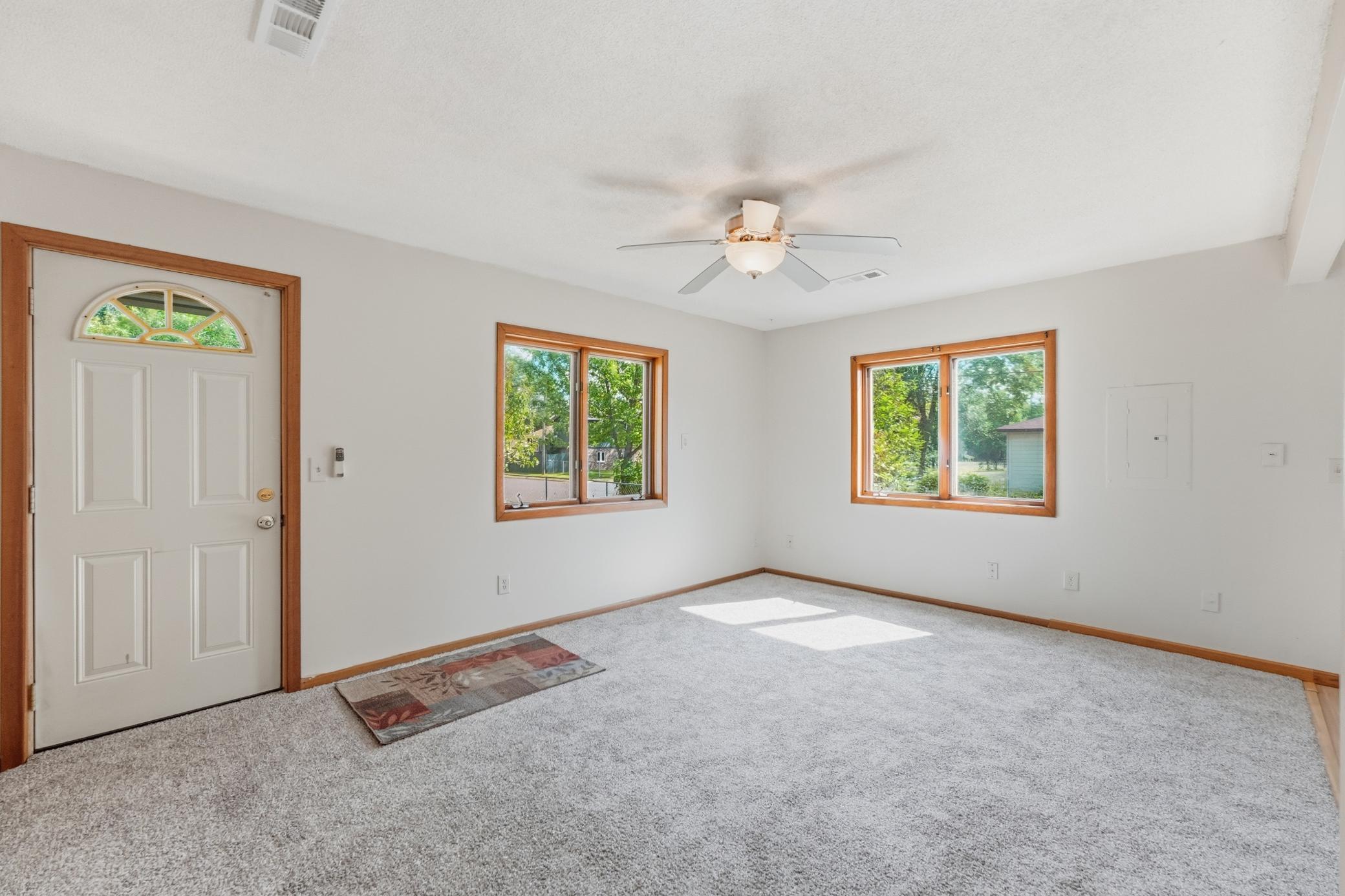 401 27th Avenue N Property Photo 9