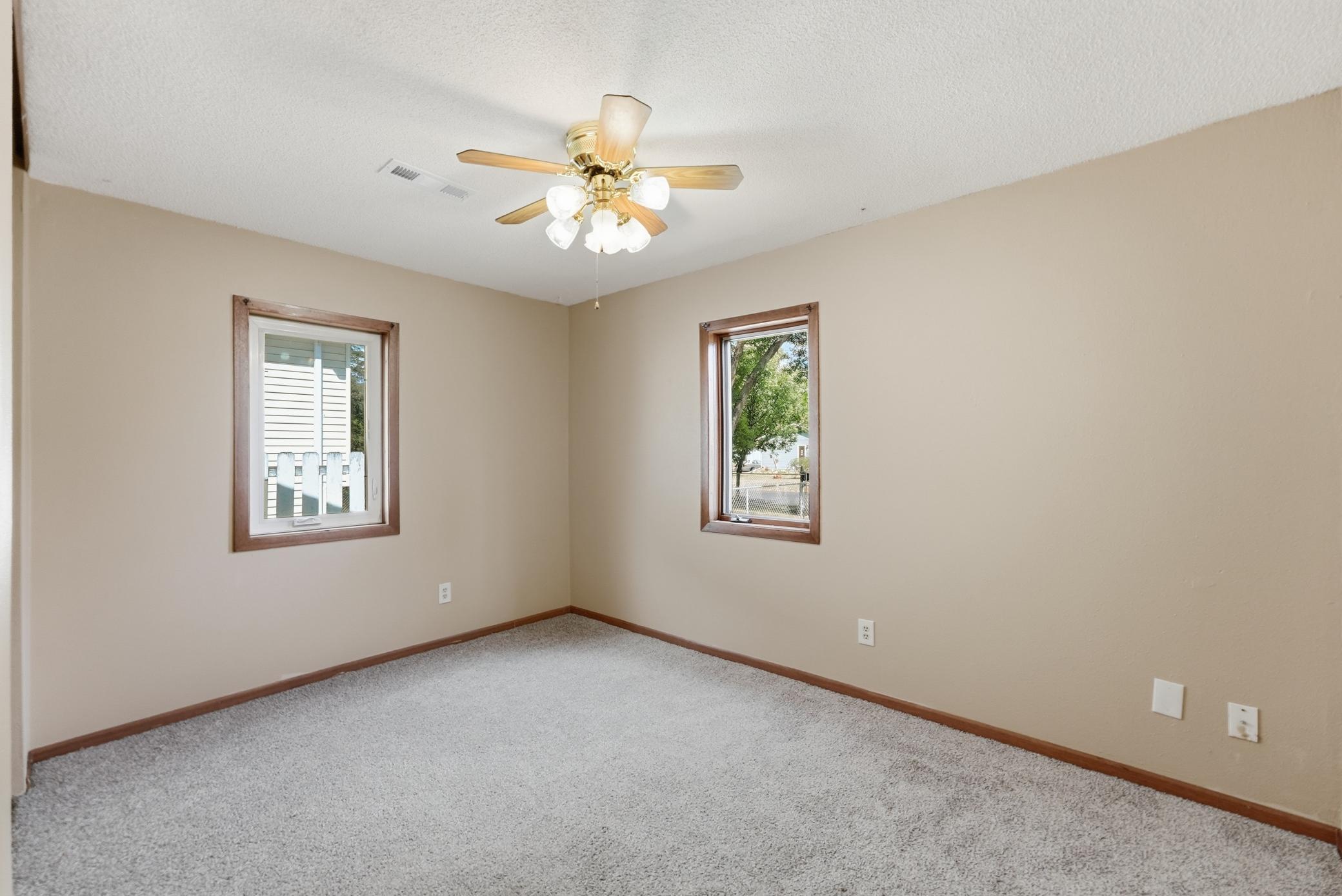 401 27th Avenue N Property Photo 19