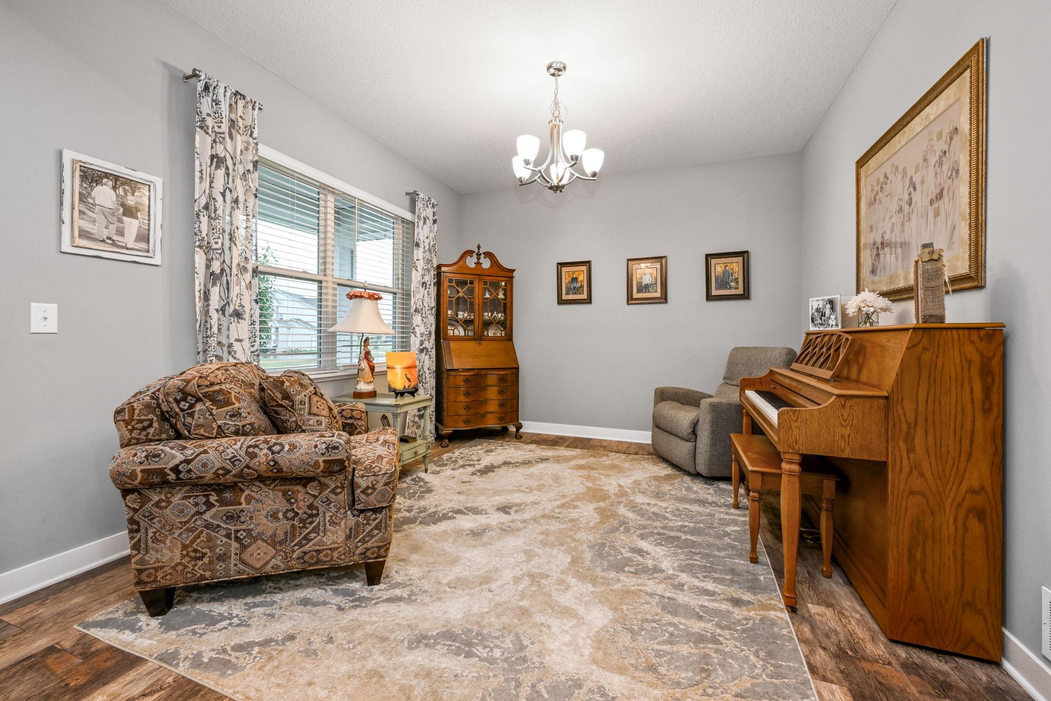 13370 Ardroe Avenue Property Photo 4