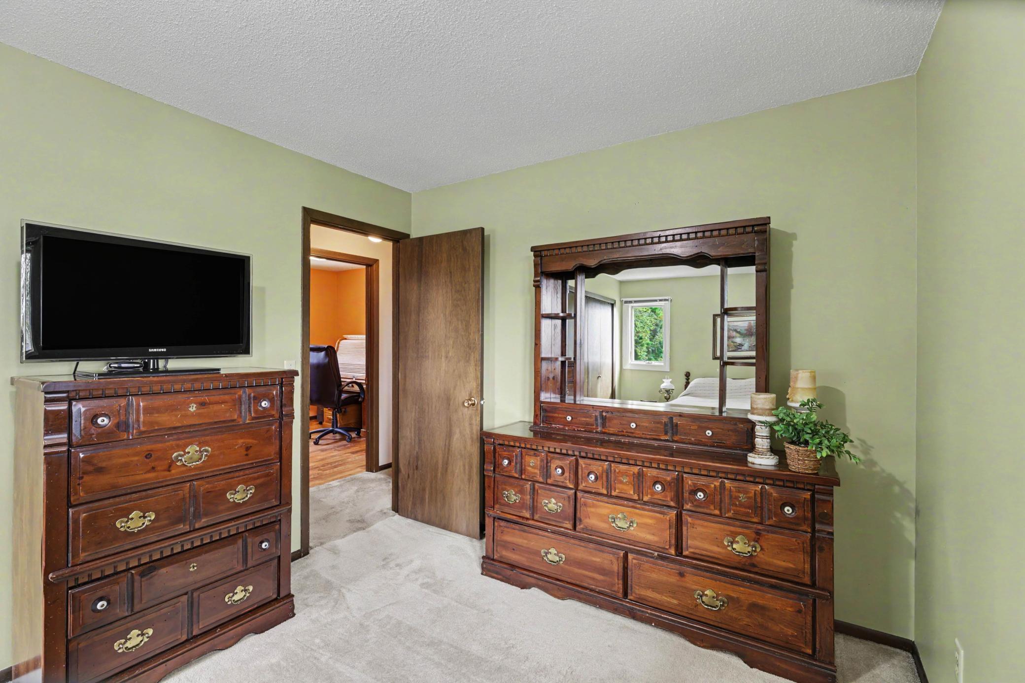 214 5th Avenue Ne Property Photo 10