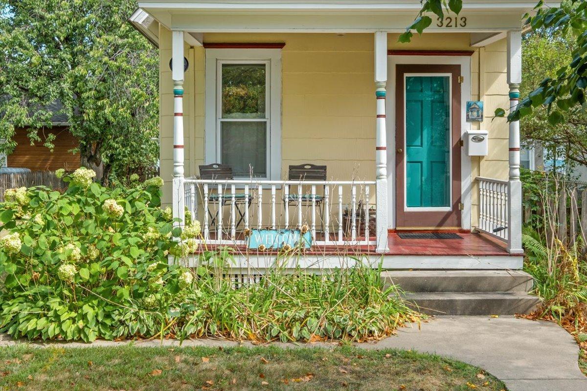 3213 42nd Avenue S Property Photo 2