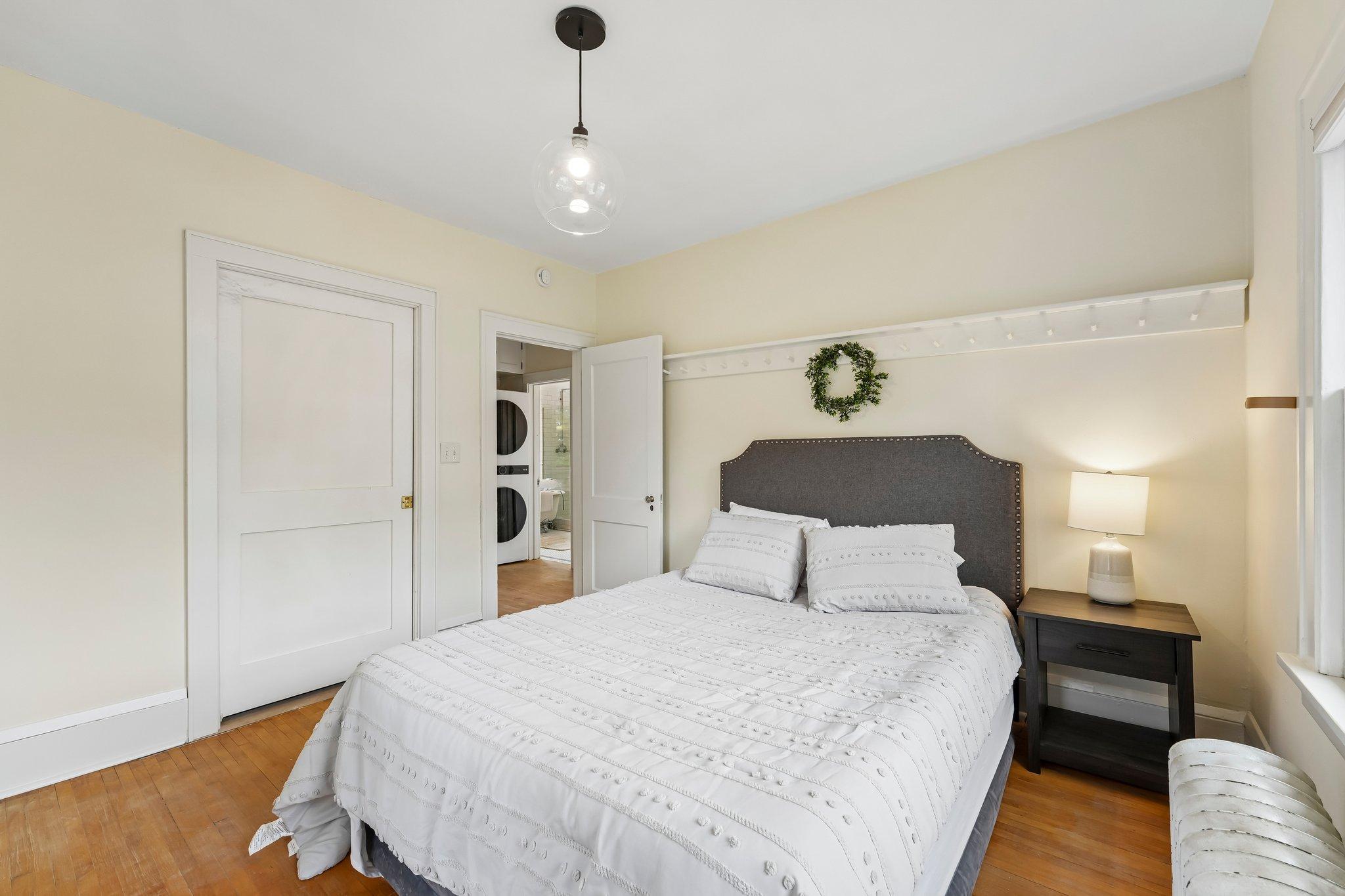 355 Bates Avenue Property Photo 21