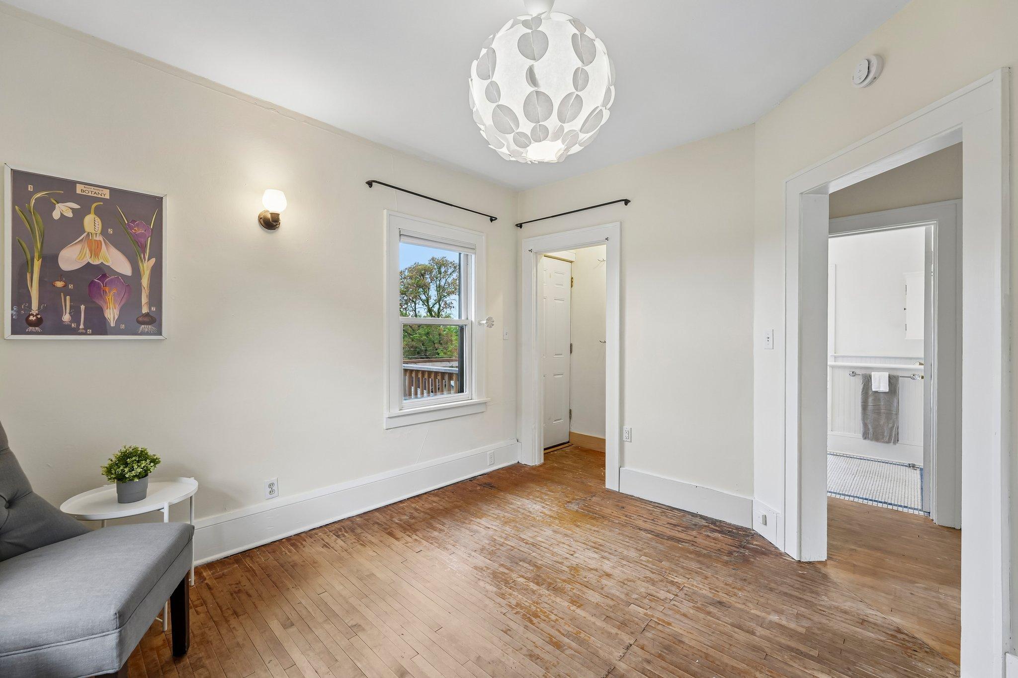 355 Bates Avenue Property Photo 23