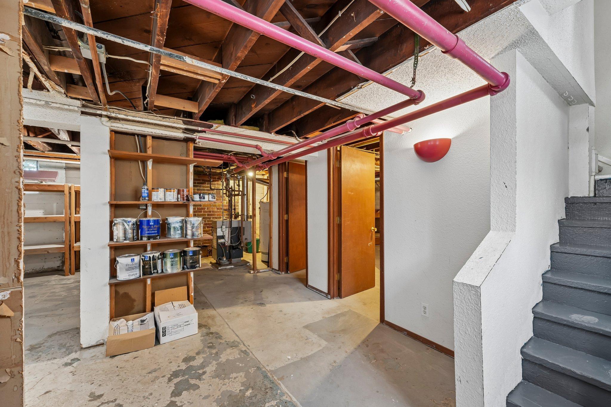 355 Bates Avenue Property Photo 30
