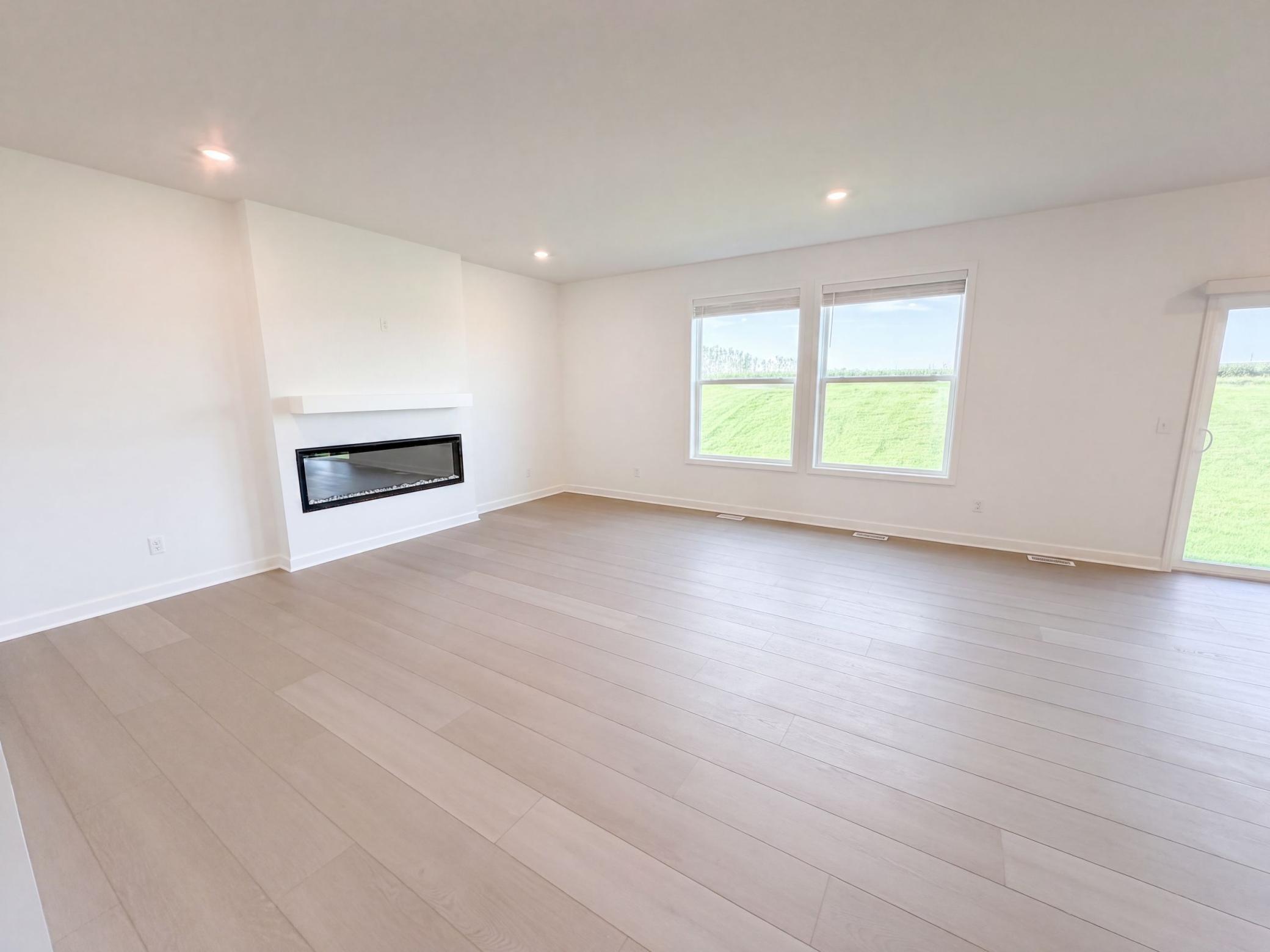 1577 Upper 141st Street E Property Photo 7