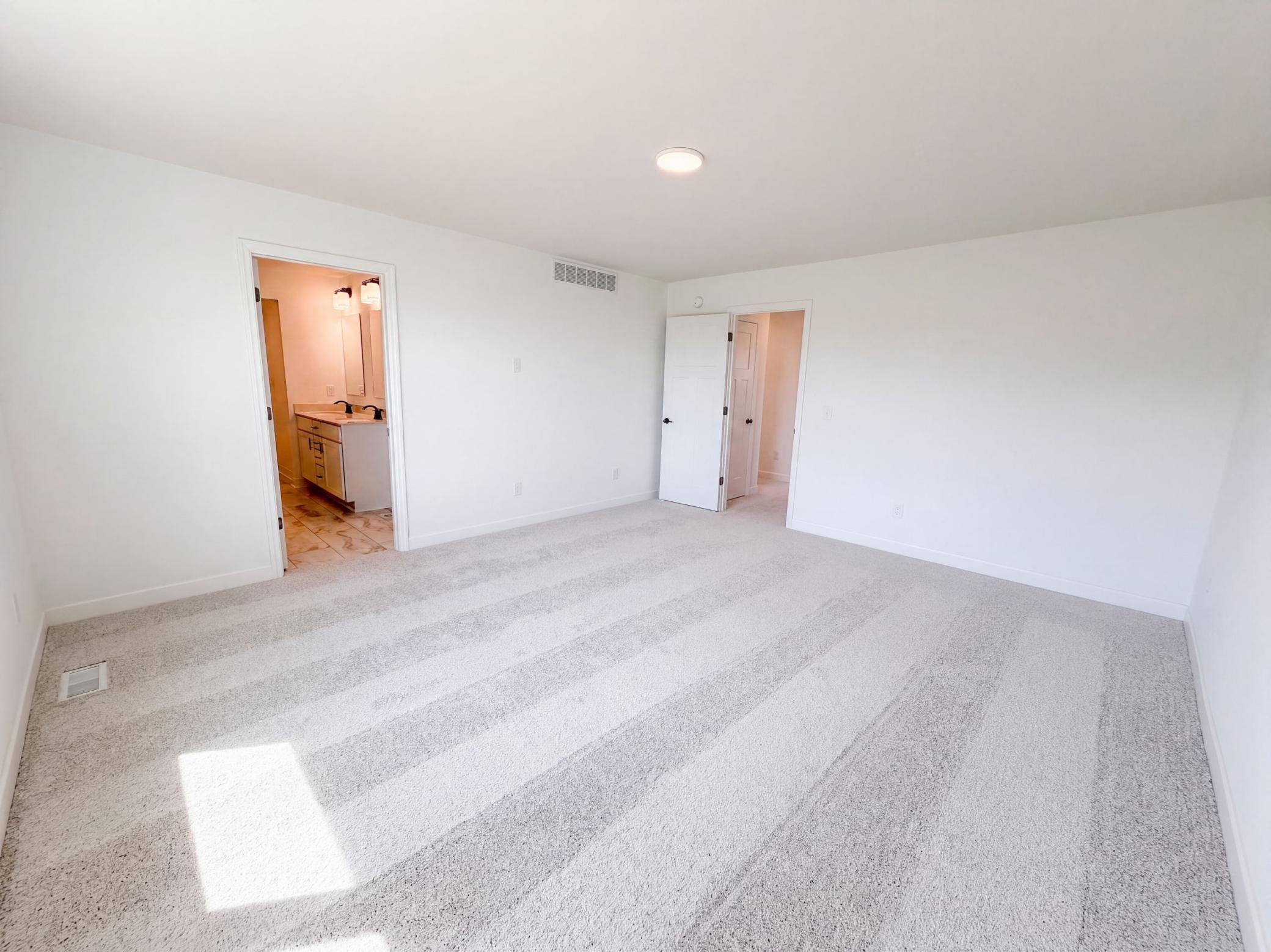 8230 Langley Avenue Ne Property Photo 5