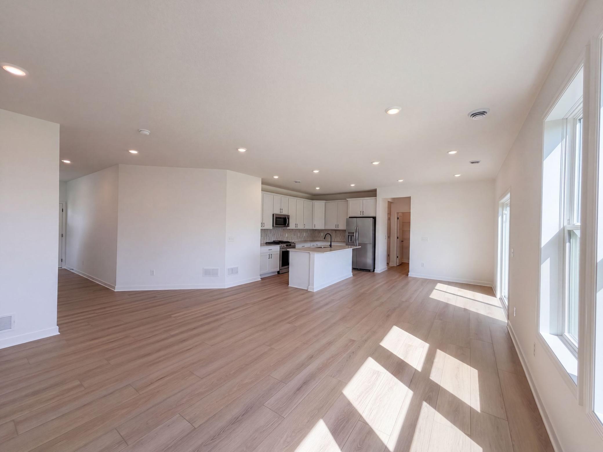 8230 Langley Avenue Ne Property Photo 7