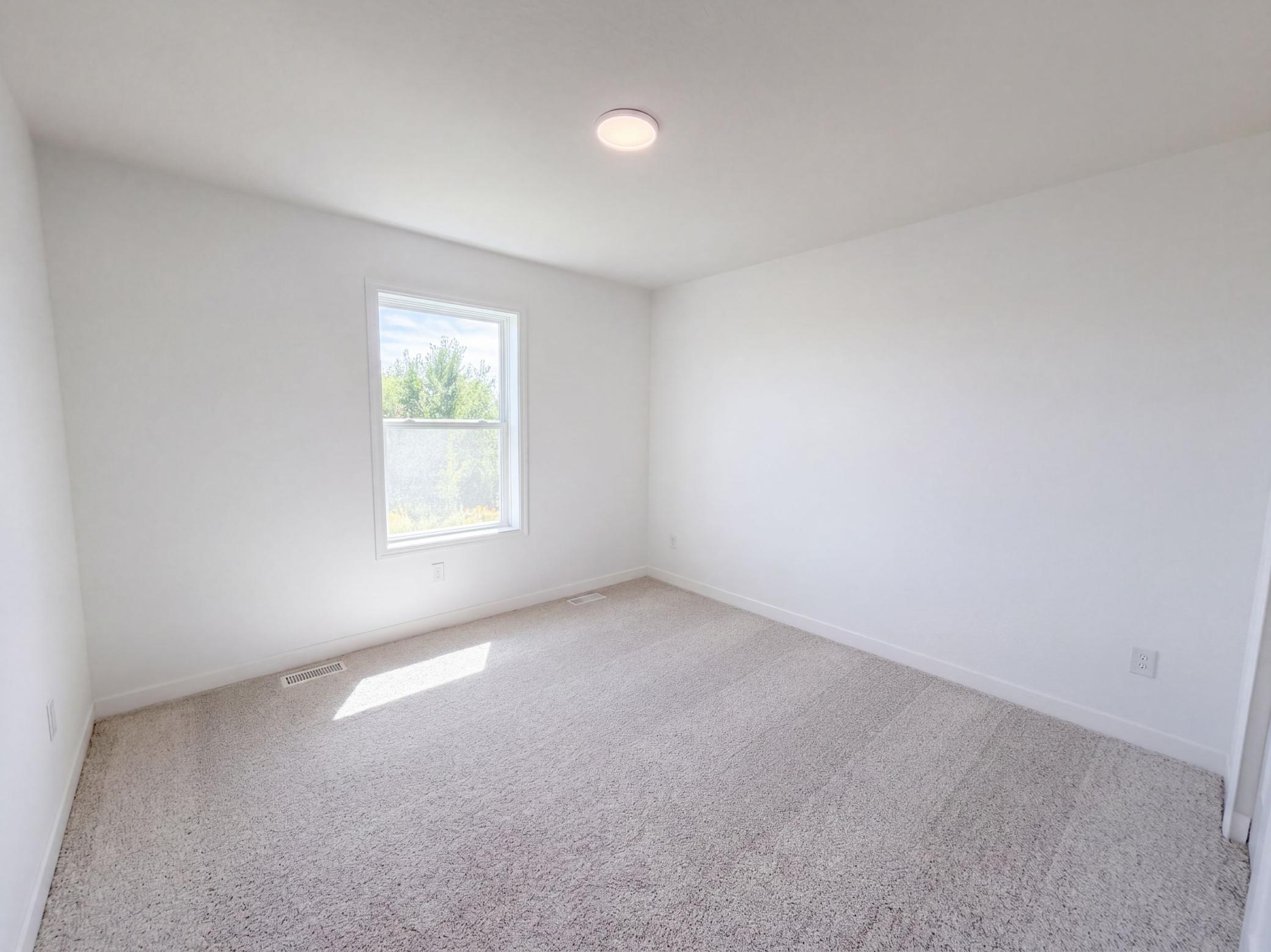 8230 Langley Avenue Ne Property Photo 18