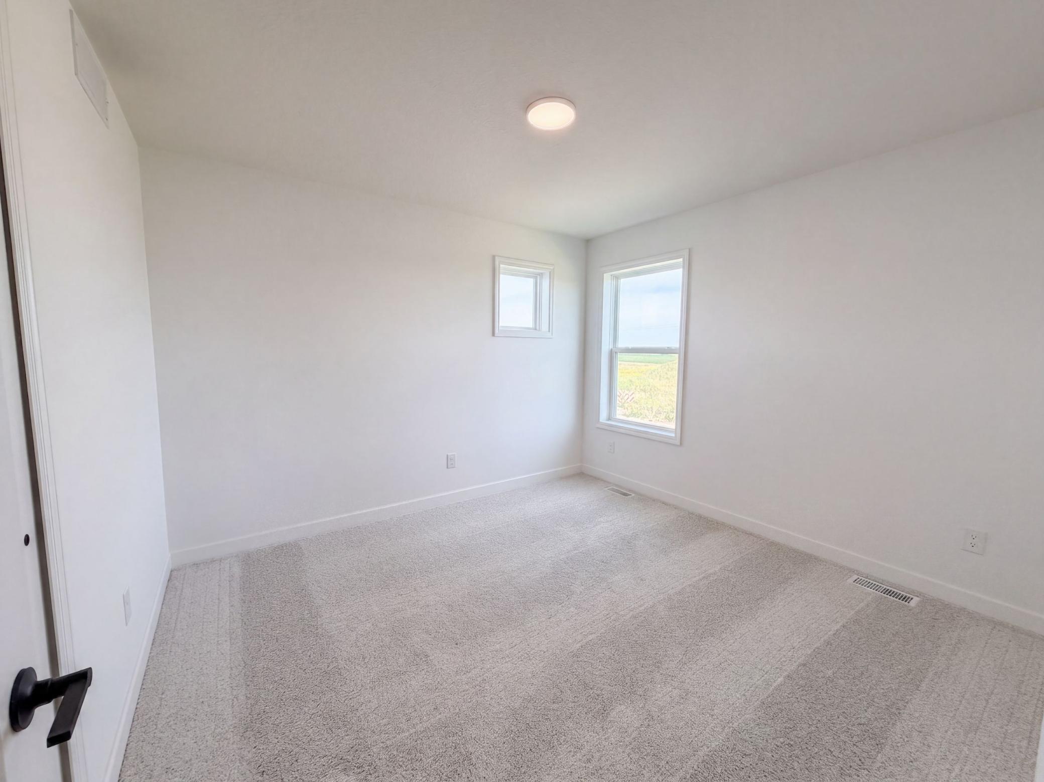 8230 Langley Avenue Ne Property Photo 21