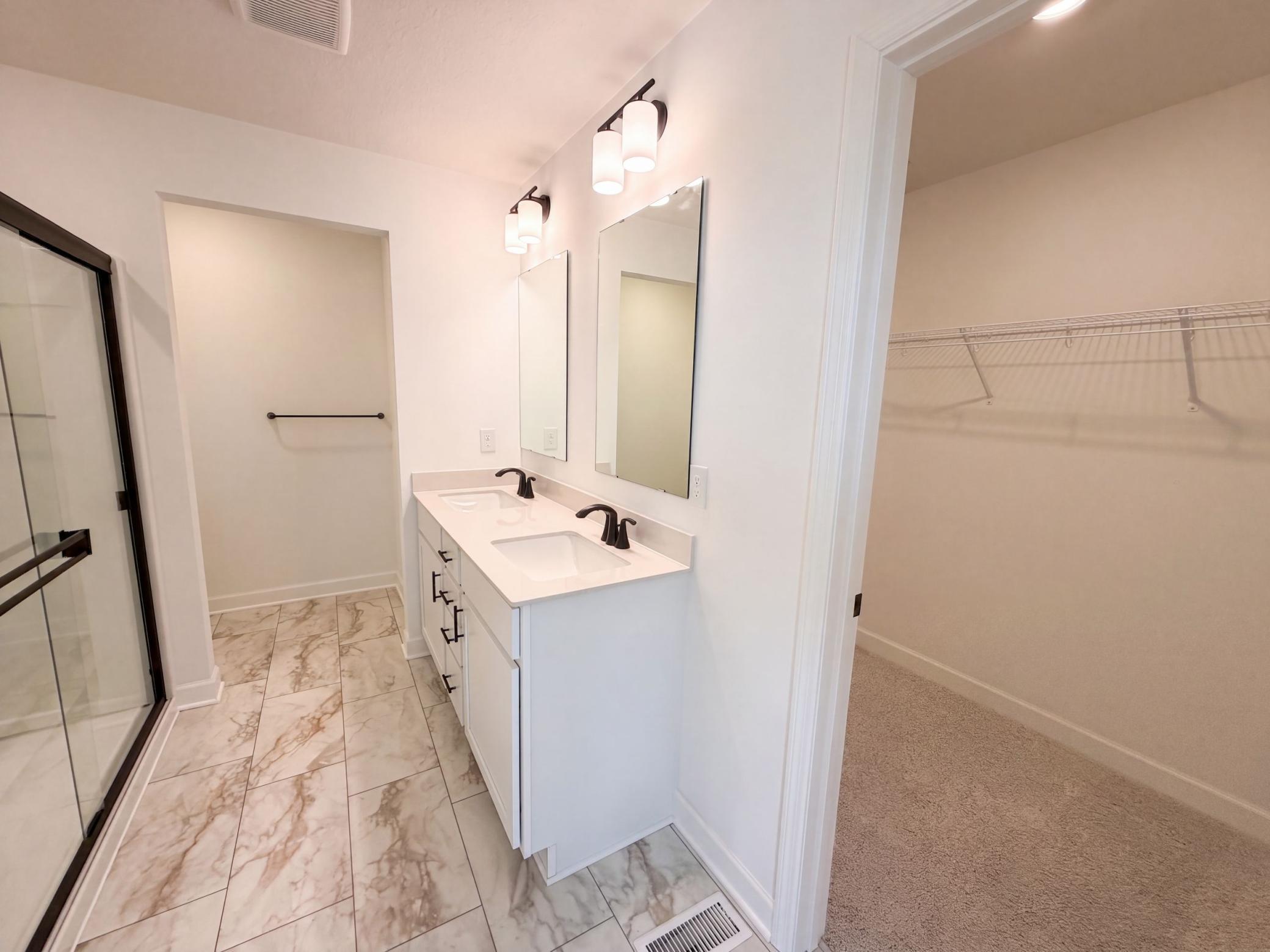 8230 Langley Avenue Ne Property Photo 24