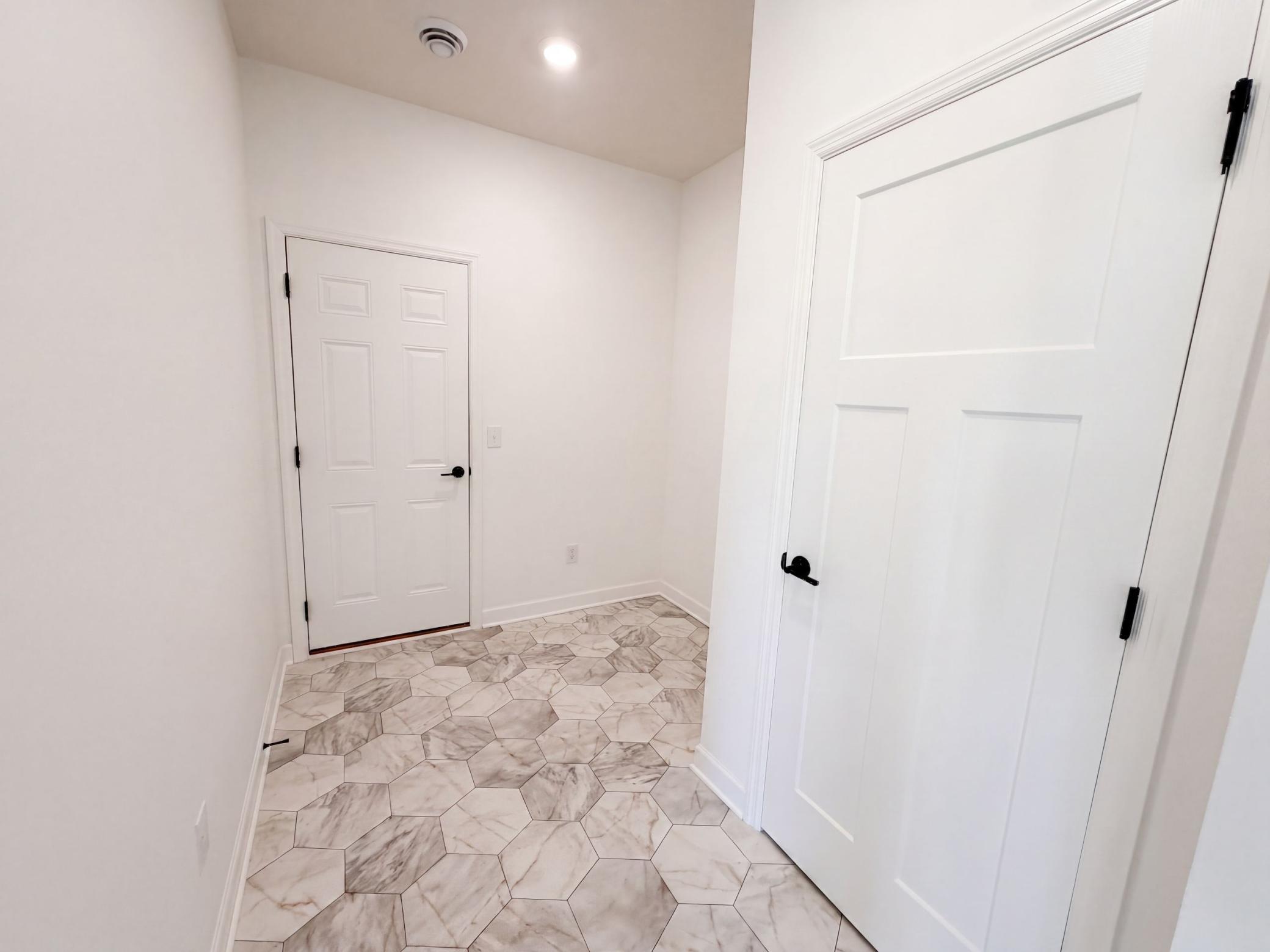 8230 Langley Avenue Ne Property Photo 27