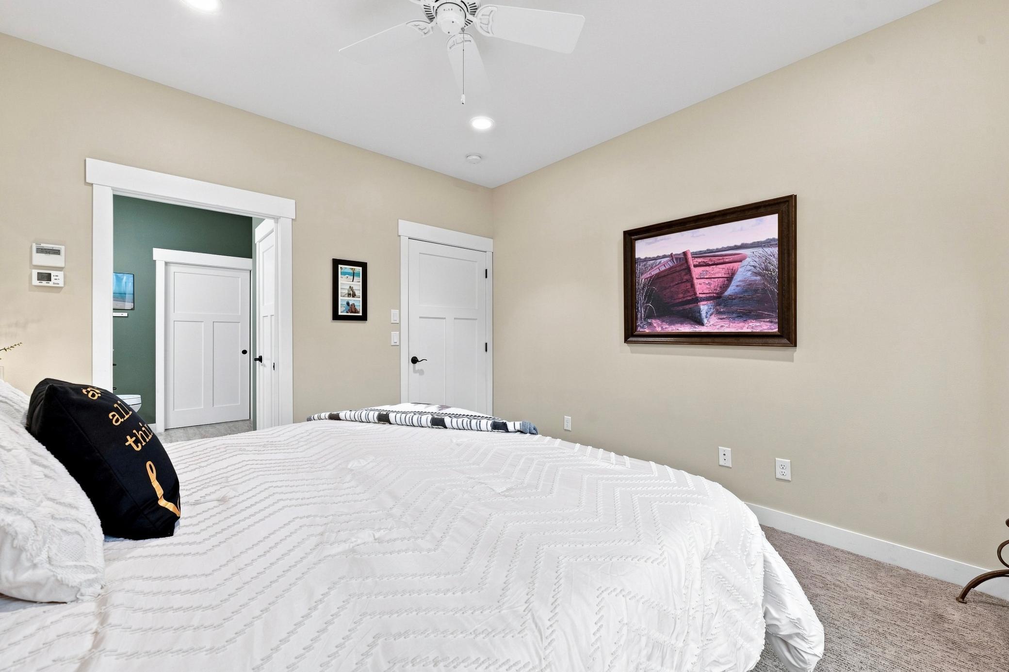 2446 Little Norway Se Property Photo 20