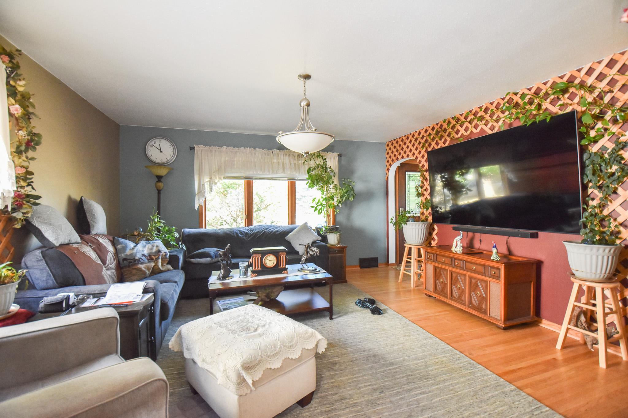 1630 11 Avenue S Property Photo 5