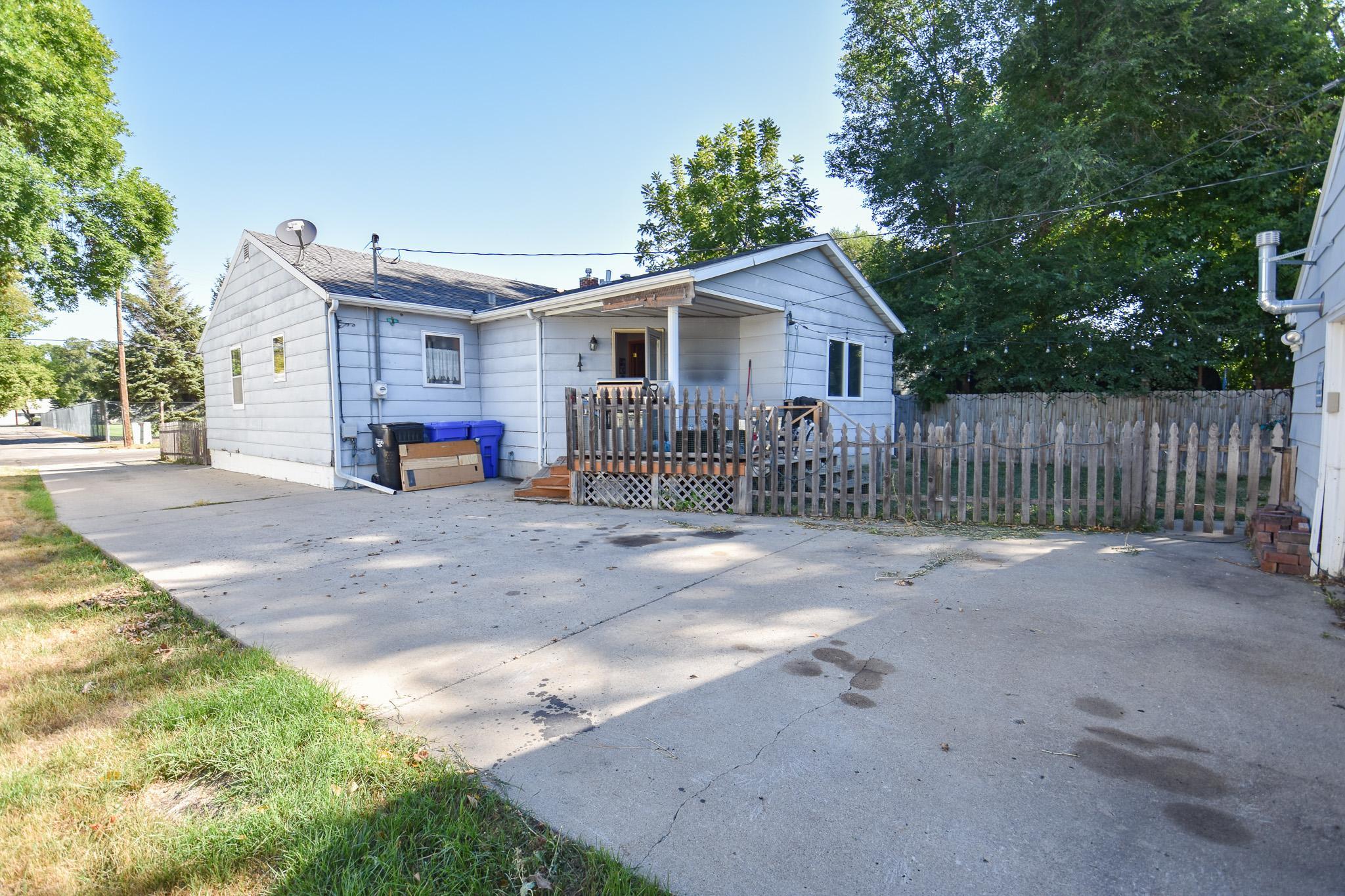 1630 11 Avenue S Property Photo 28
