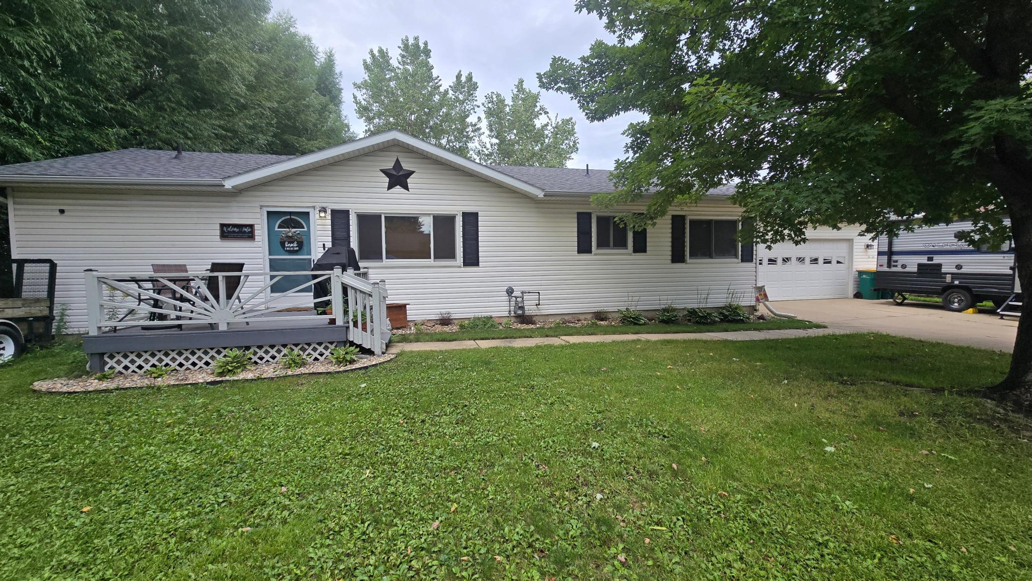 197 2nd Street Ne Property Photo 1